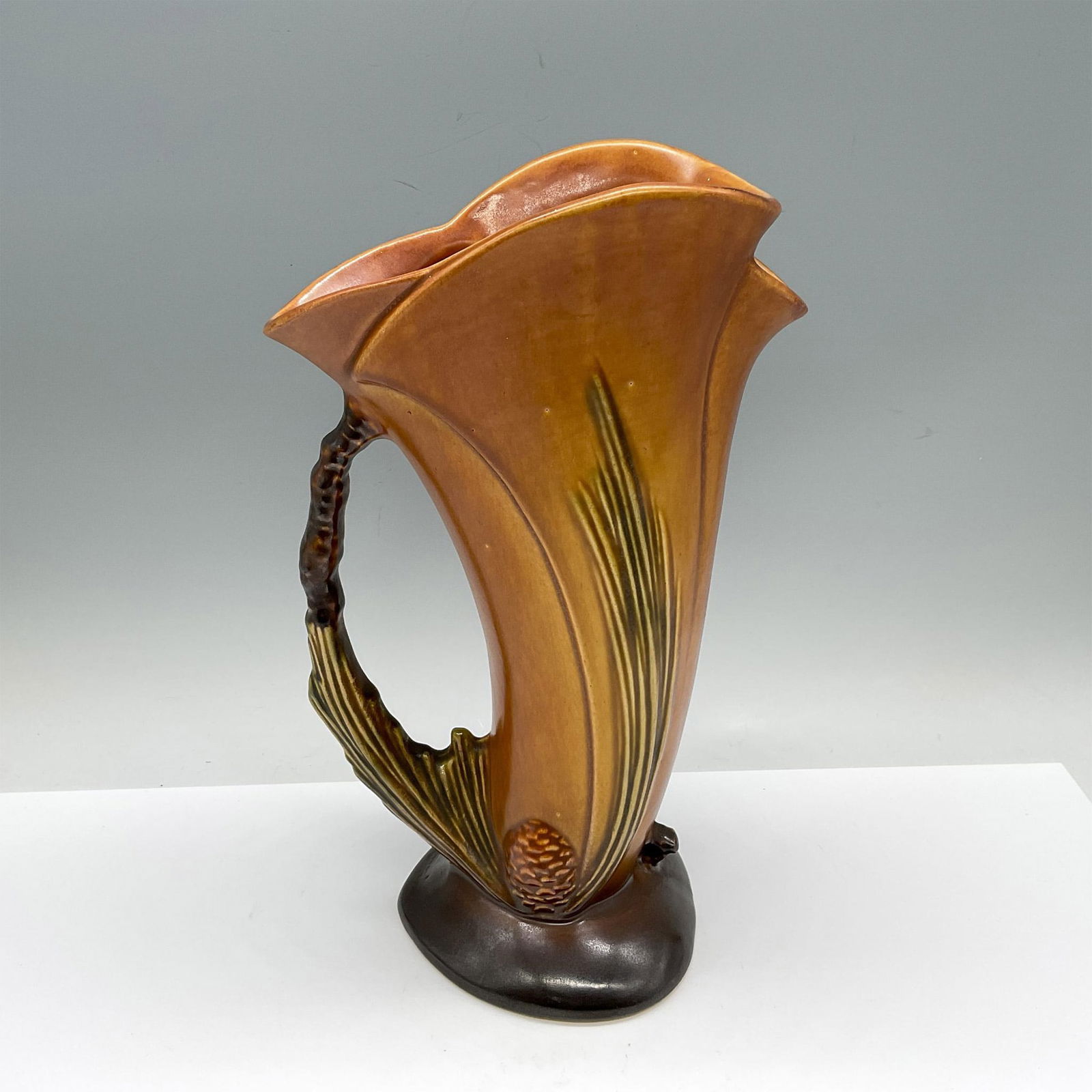 Roseville Pottery Brown Pitcher, Pine Cone (1 of 3)