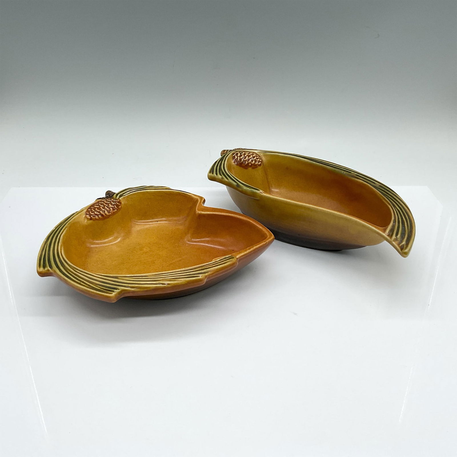 2pc Roseville Pottery Brown Decorative Bowls, Pine Cone (1 of 4)