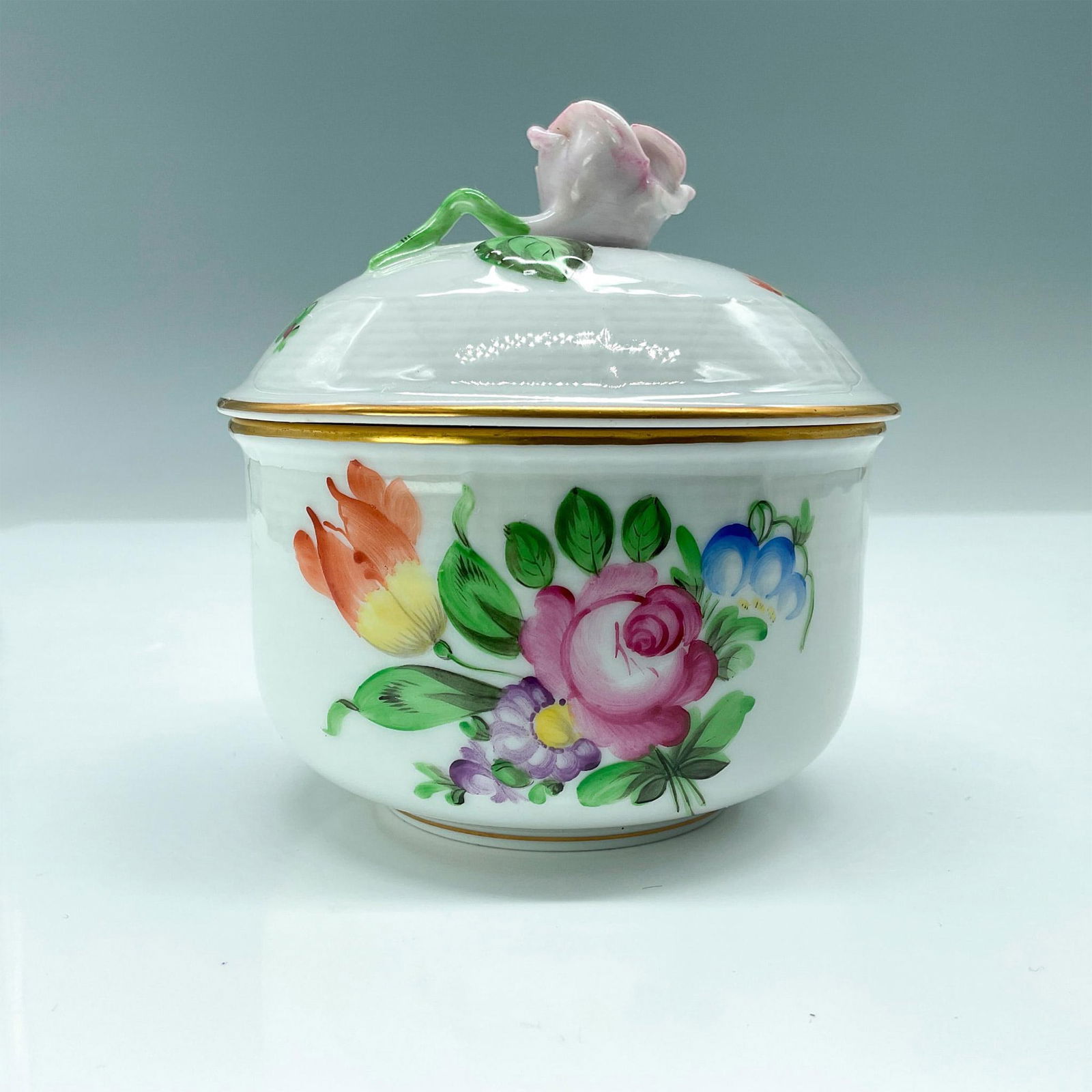 Herend Porcelain Lidded Dish with Floral Decoration (1 of 4)