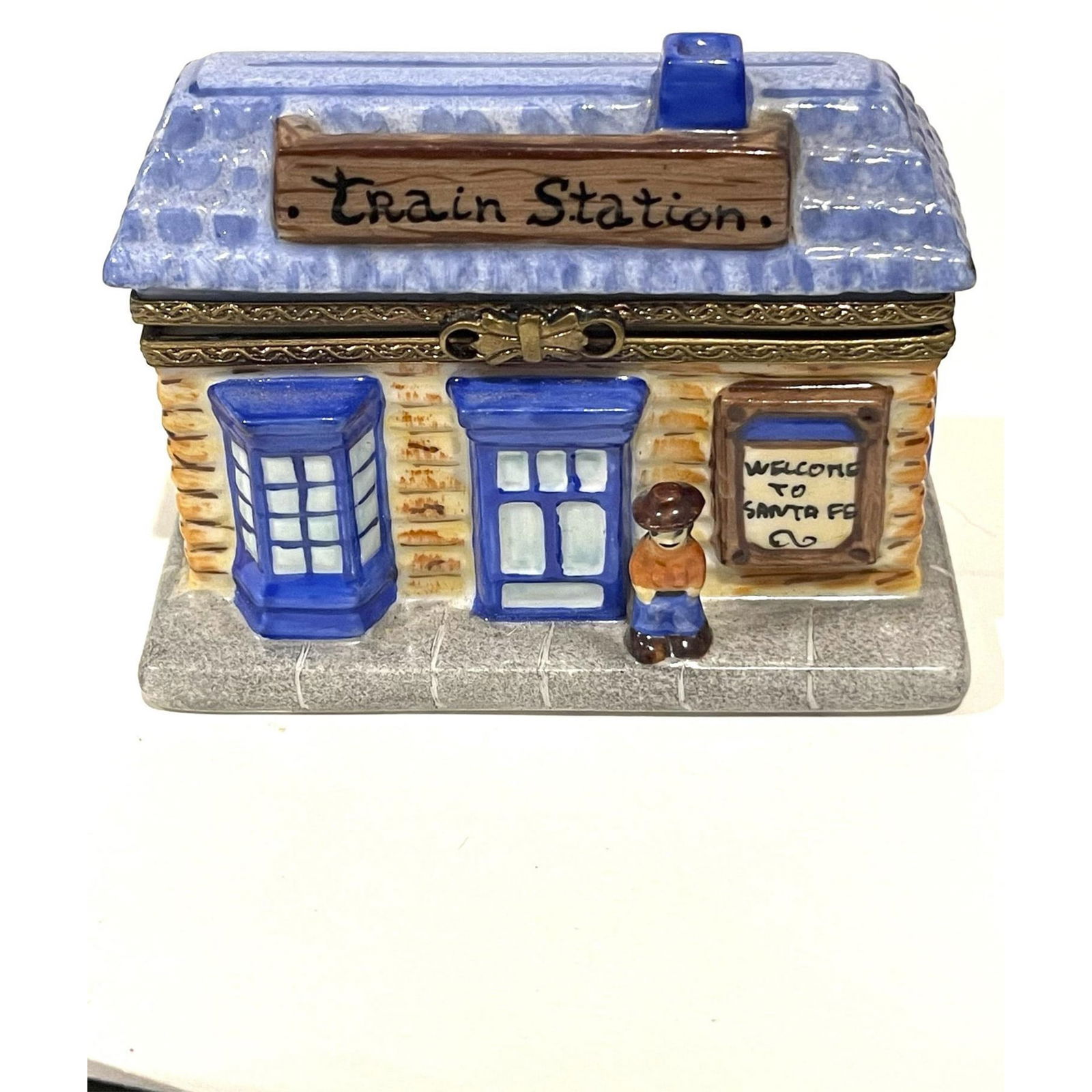 Elda Creation Limoges Keepsake Box, Train Station Platform (1 of 5)