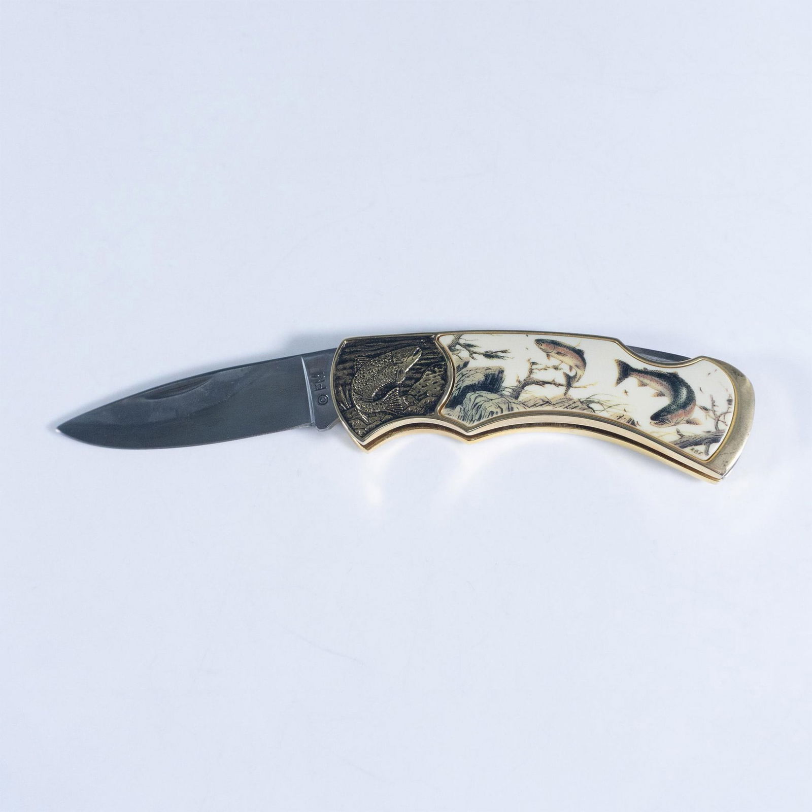 Franklin Mint Lake Trout Collectible Pocket Knife (1 of 3)