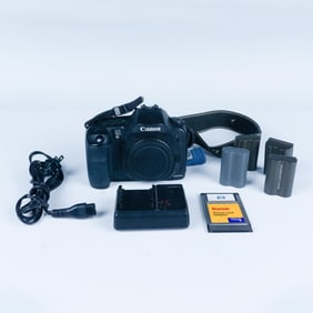 7pc Canon EOS 10D Digital SLR Camera and Accessories
