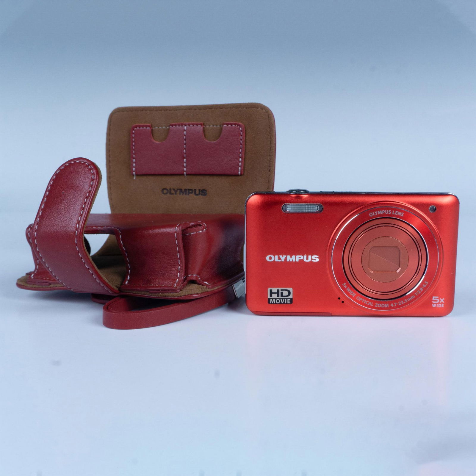 Olympus Vg-160 14 Megapixel Compact Camera (1 of 3)