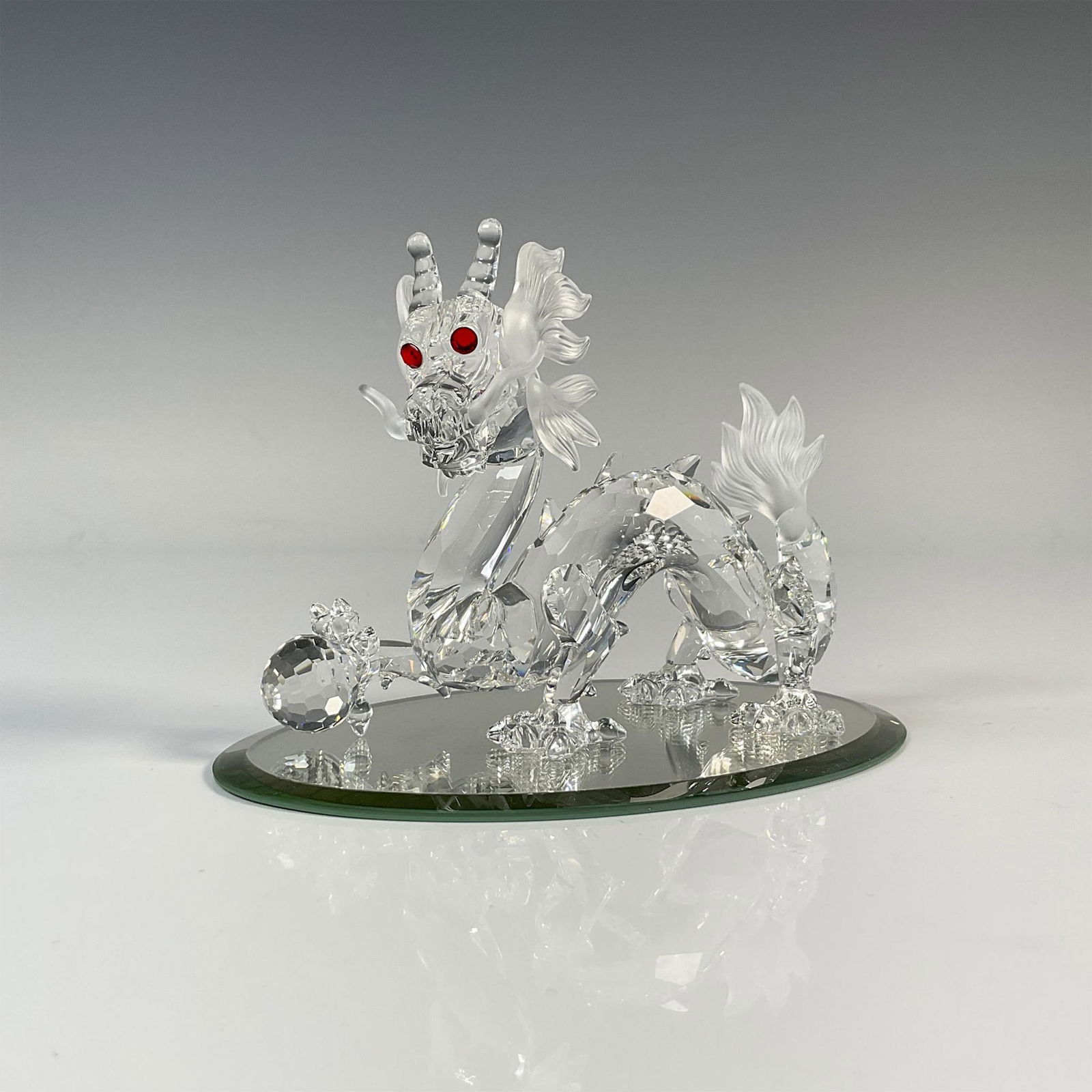 Swarovski Crystal Figurine, The Dragon + Mirror Base (1 of 8)
