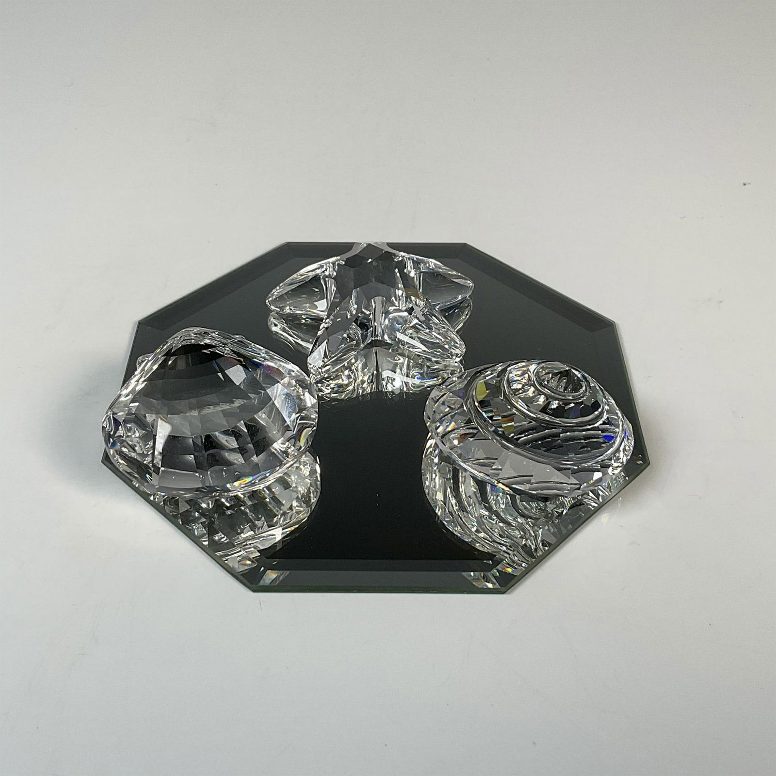 3pc Swarovski Paperweights, Wonders of The Sea + Mirror Base (1 of 5)