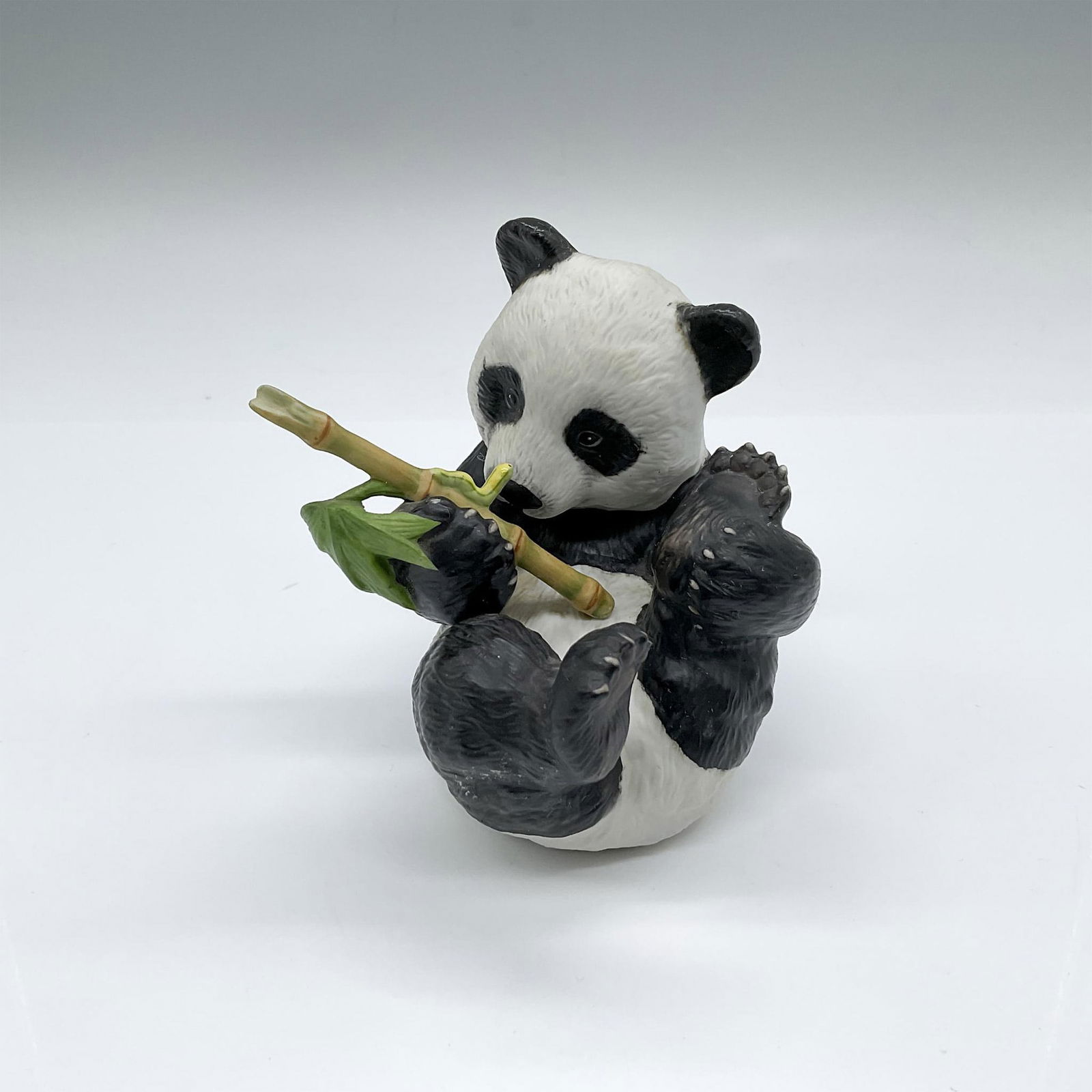 Vintage Eva Dalberg Porcelain Panda Bear Figurine, Hi There! (1 of 4)