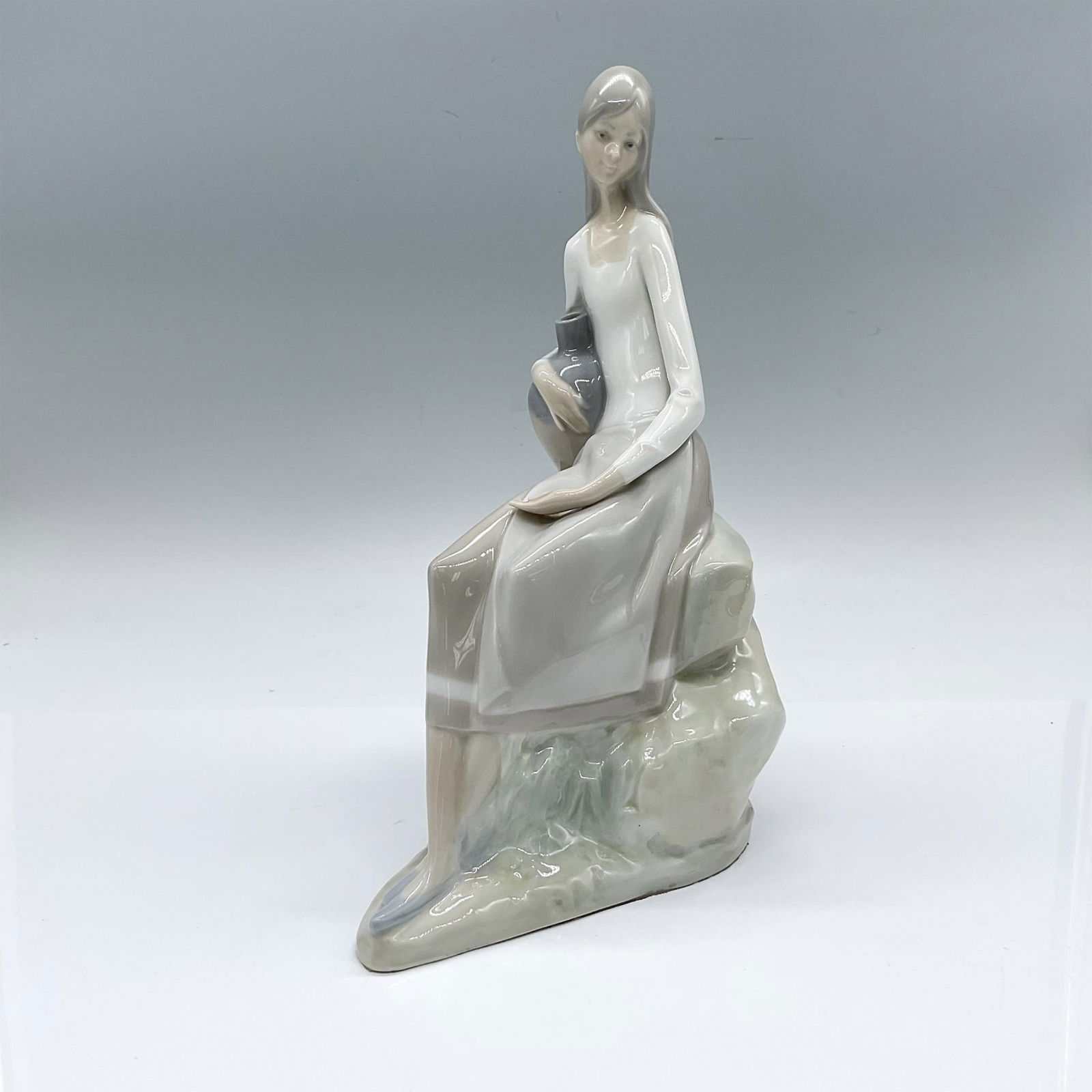 Nao by Lladro Porcelain Figurine, Girl With Water Jug (1 of 3)