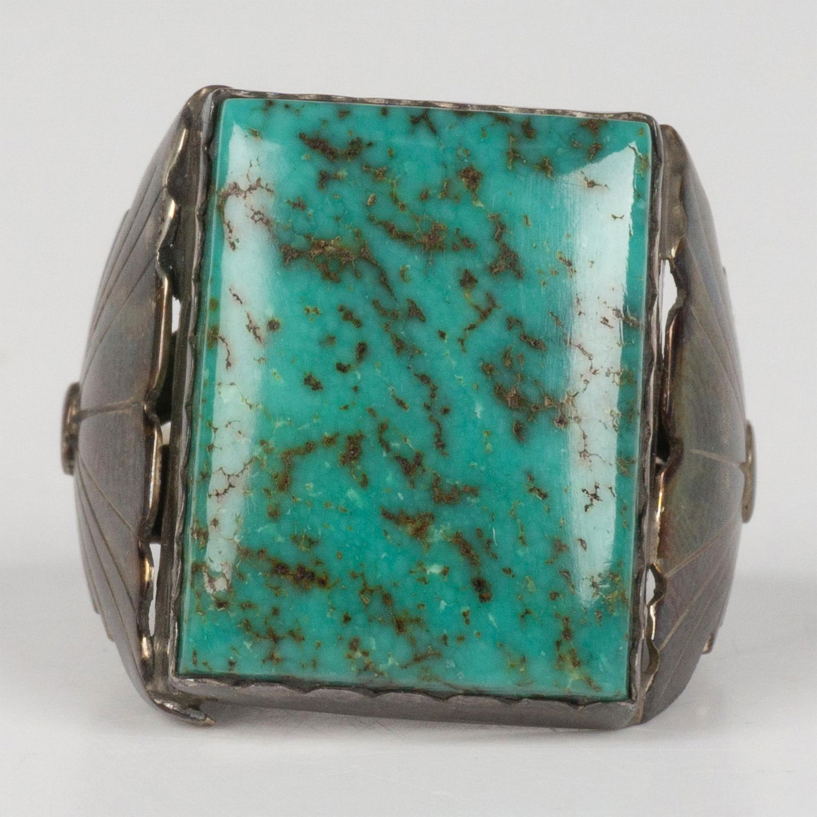 Vintage Large Sterling Silver and Turquoise Ring (1 of 7)