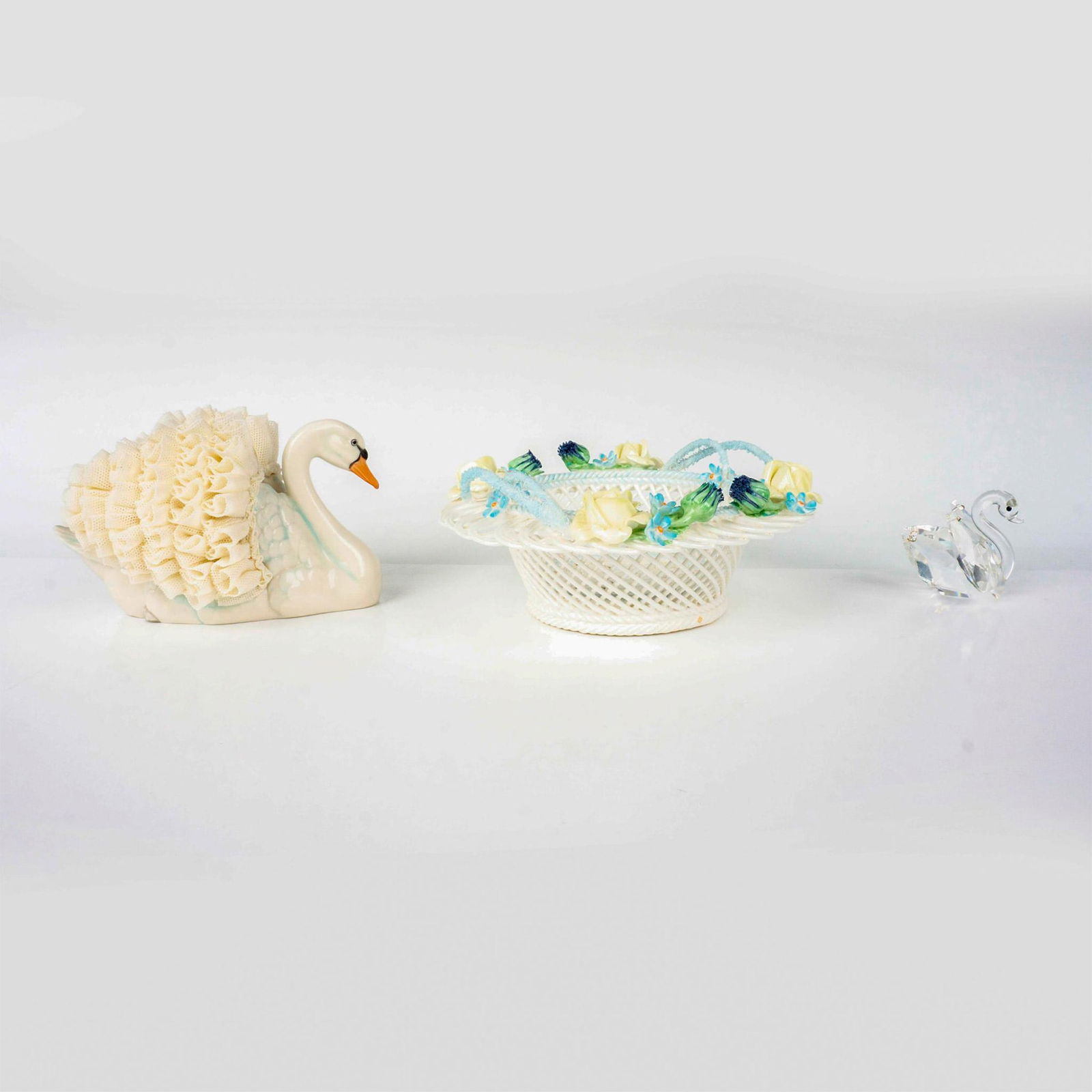 3pc Vintage Porcelain and Glass Decor (1 of 3)