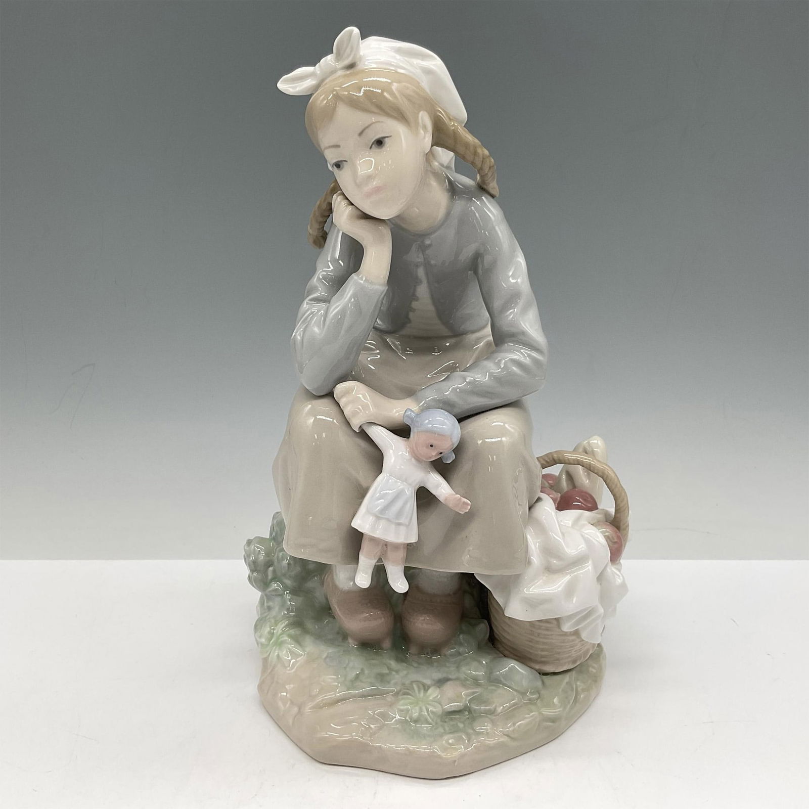 Girl With Doll 1001211 - Lladro Porcelain Figurine (1 of 5)