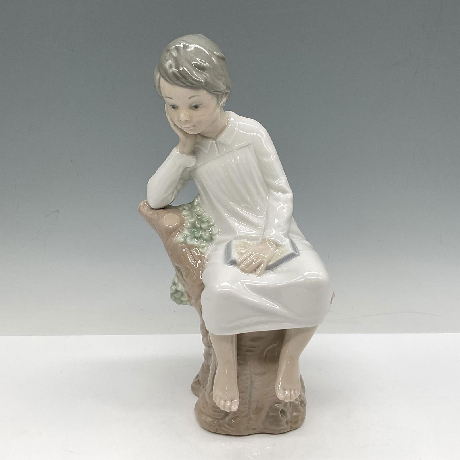 Little Boy Thinking 01004876 - Lladro Porcelain Figurine (1 of 3)