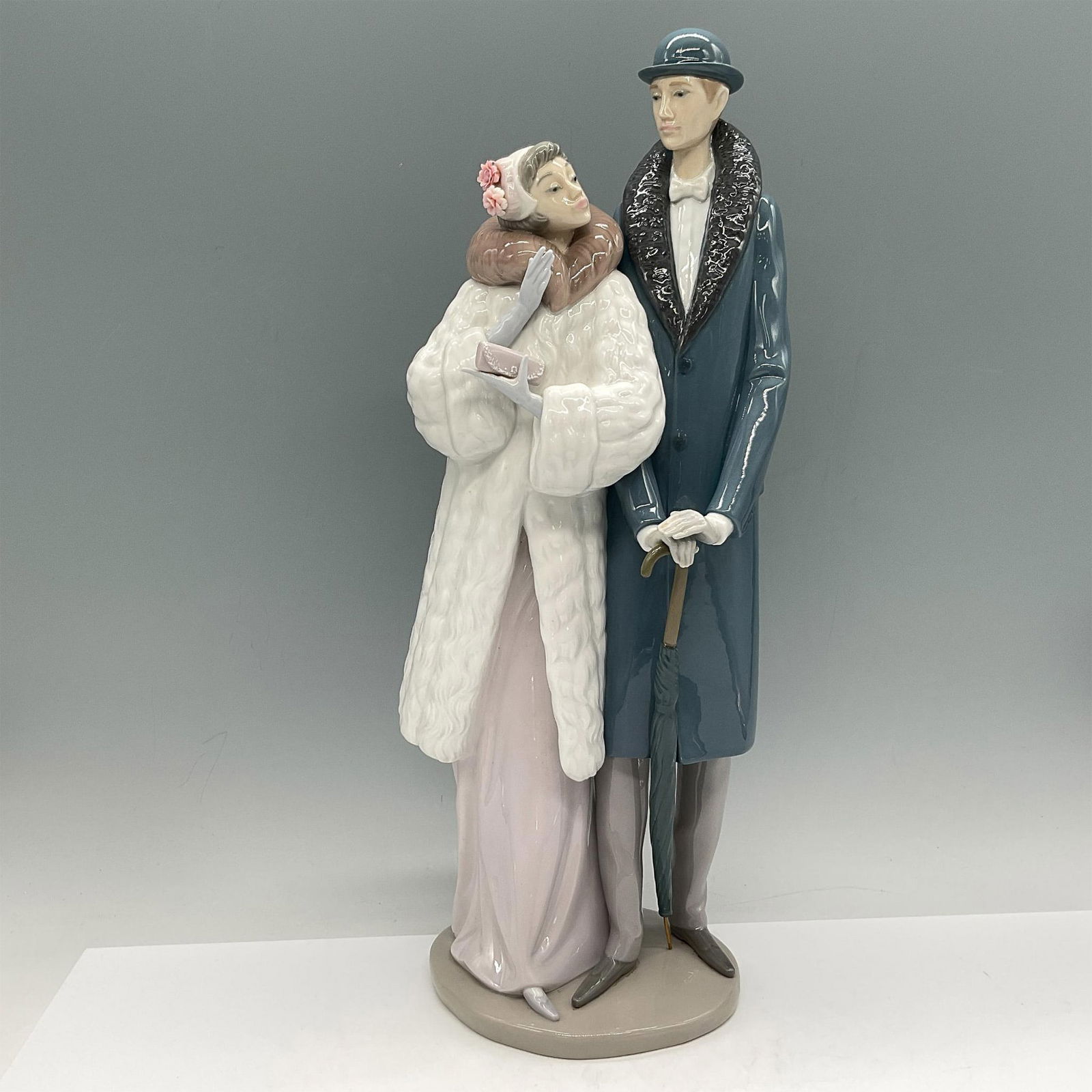 On the Town 1001452 - Lladro Porcelain Figurine (1 of 3)