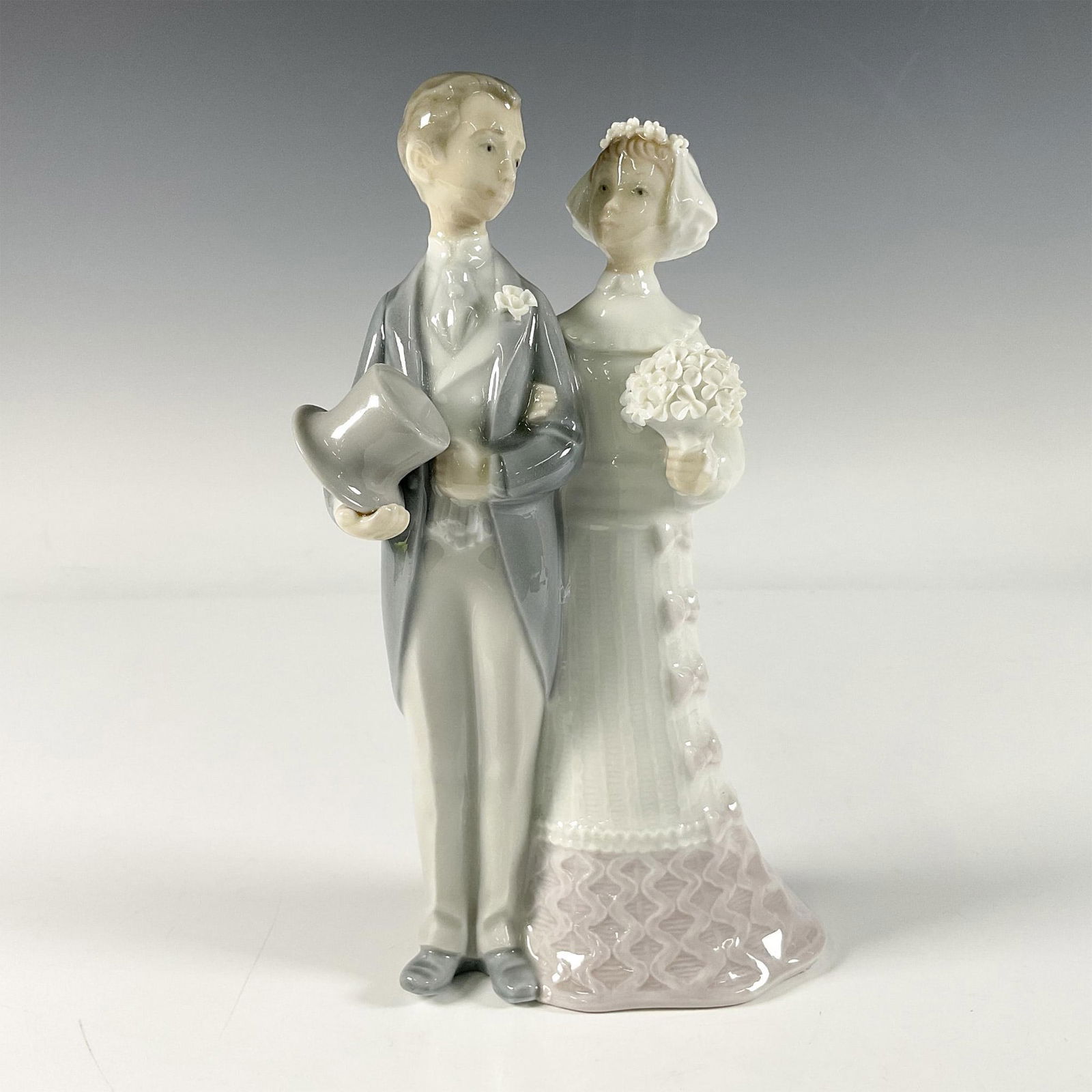 Wedding 1004808 - Lladro Porcelain Figurine (1 of 6)