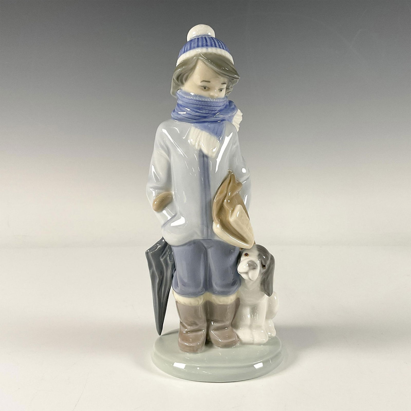 Winter 1005220 - Lladro Porcelain Figurine (1 of 6)