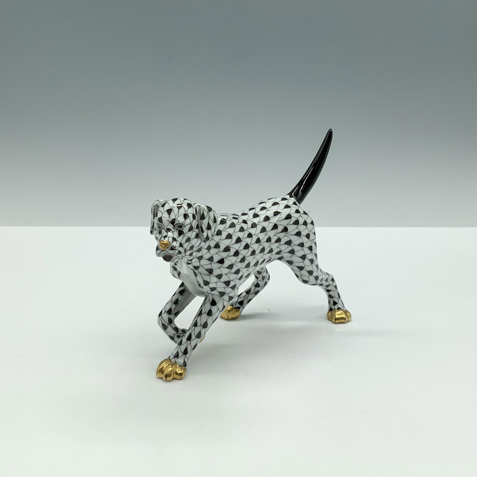 Herend Porcelain Animal Figurine, Labrador 15684 (1 of 3)