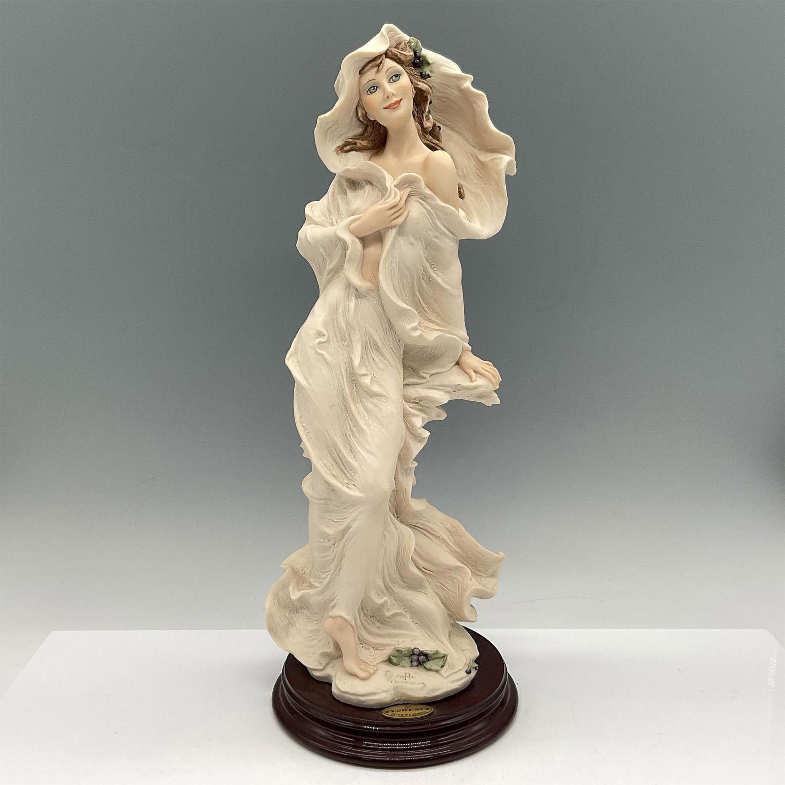 Florence Giuseppe Armani Figurine, Winter Twilight (1 of 3)