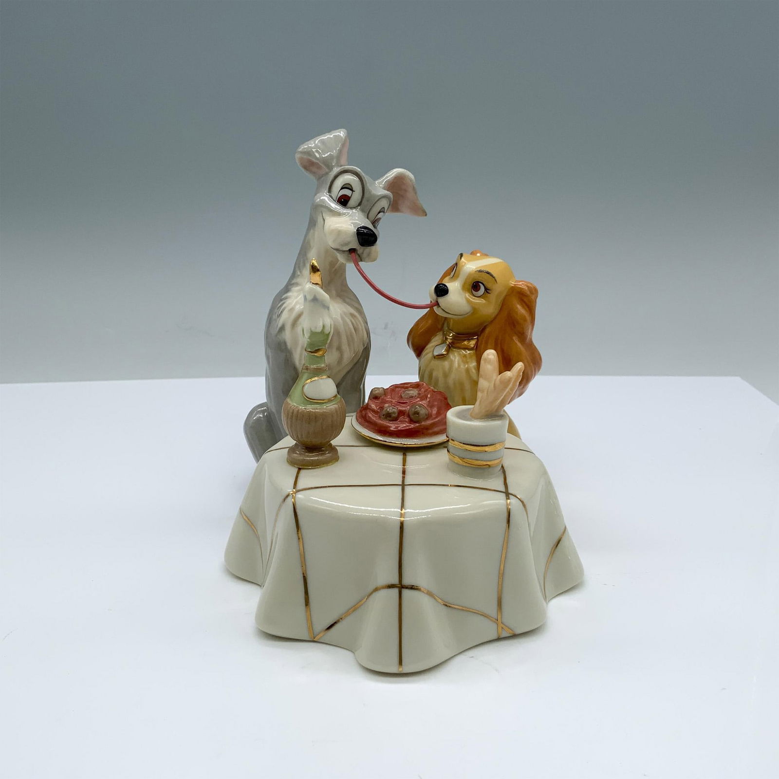 Lenox Disney Showcase Porcelain Figurine, Lady And The Tramp (1 of 6)