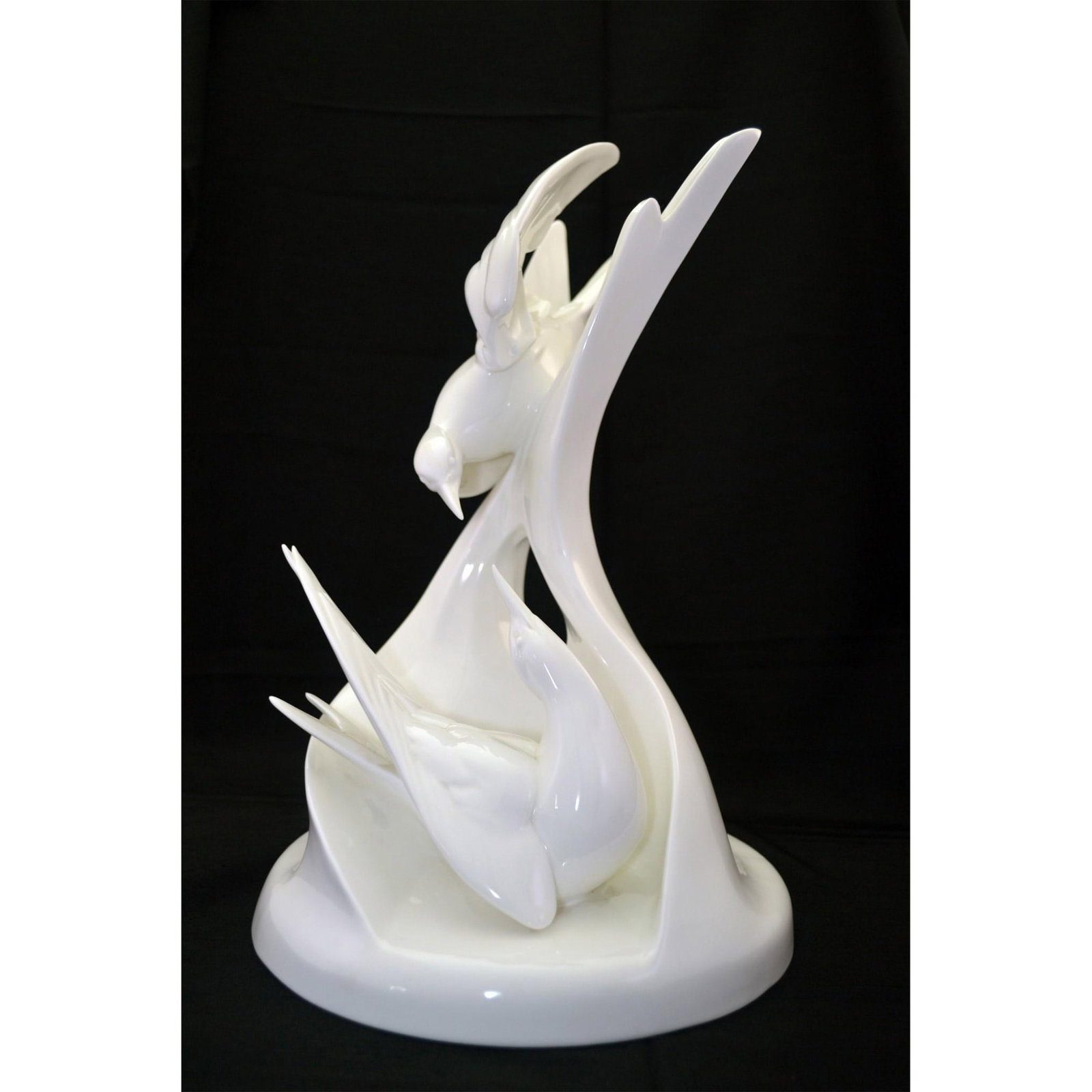 Images Of Nature Courtship Terns - HN3525 - Royal Doulton Figurine: Royal Doulton Images of Nature Courtship Birds Sculpture. Hand-created in white glaze by Russell Willis, featuring two terns affectionly showing their love for each other. The birds wings are delicate