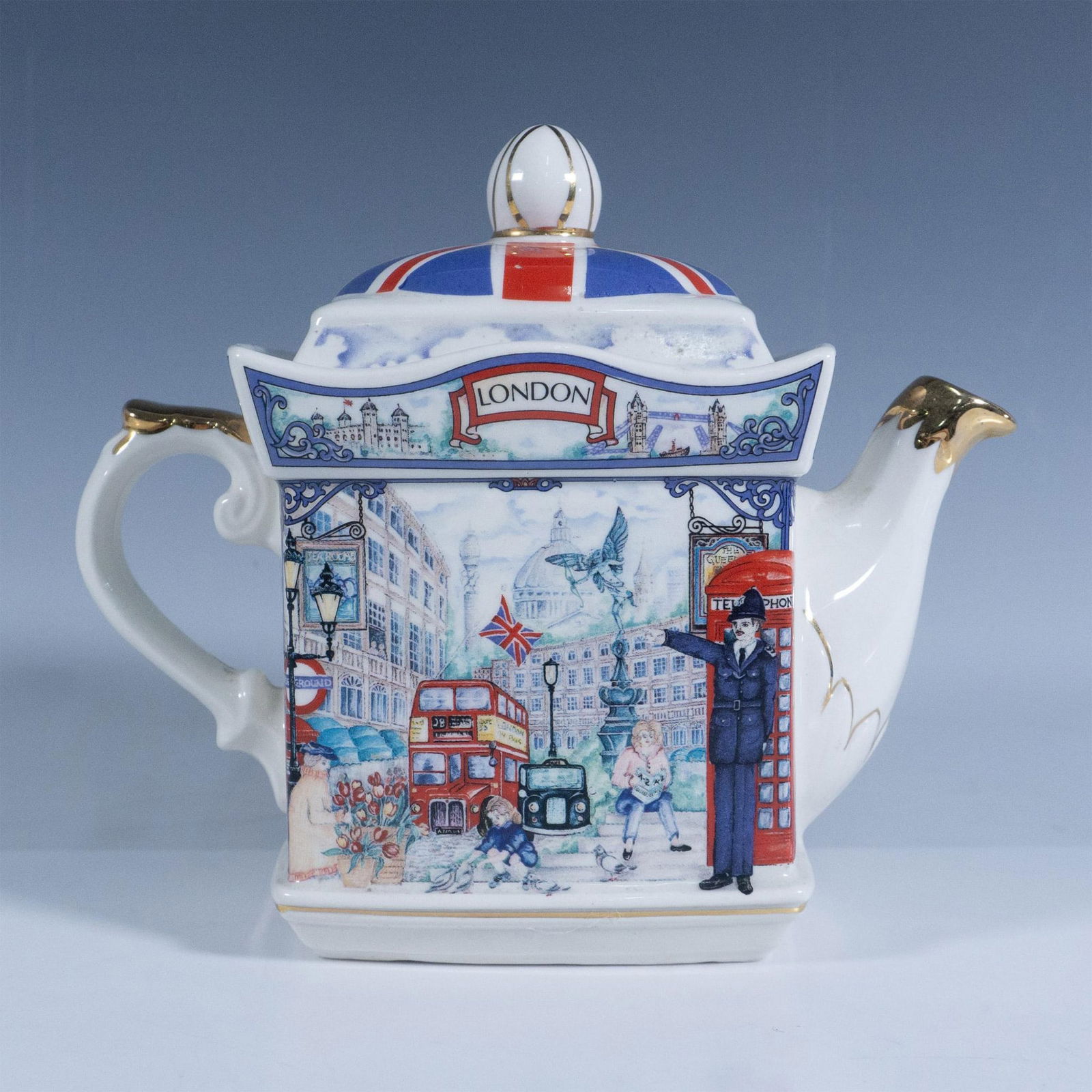 Sadler Porcelain Commemorative Teapot, London Heritage (1 of 4)