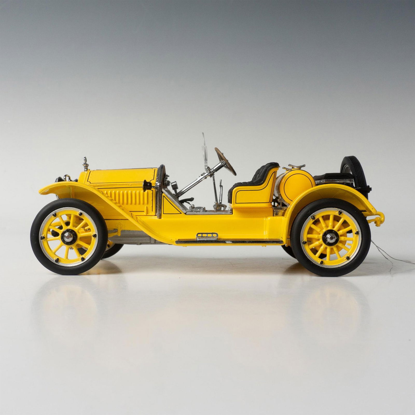 フランクリンミント1915型 Stutz Bearcat Roadster 1915 Yellow Stutz Bearcat Model Car Franklin Mint 1:24
