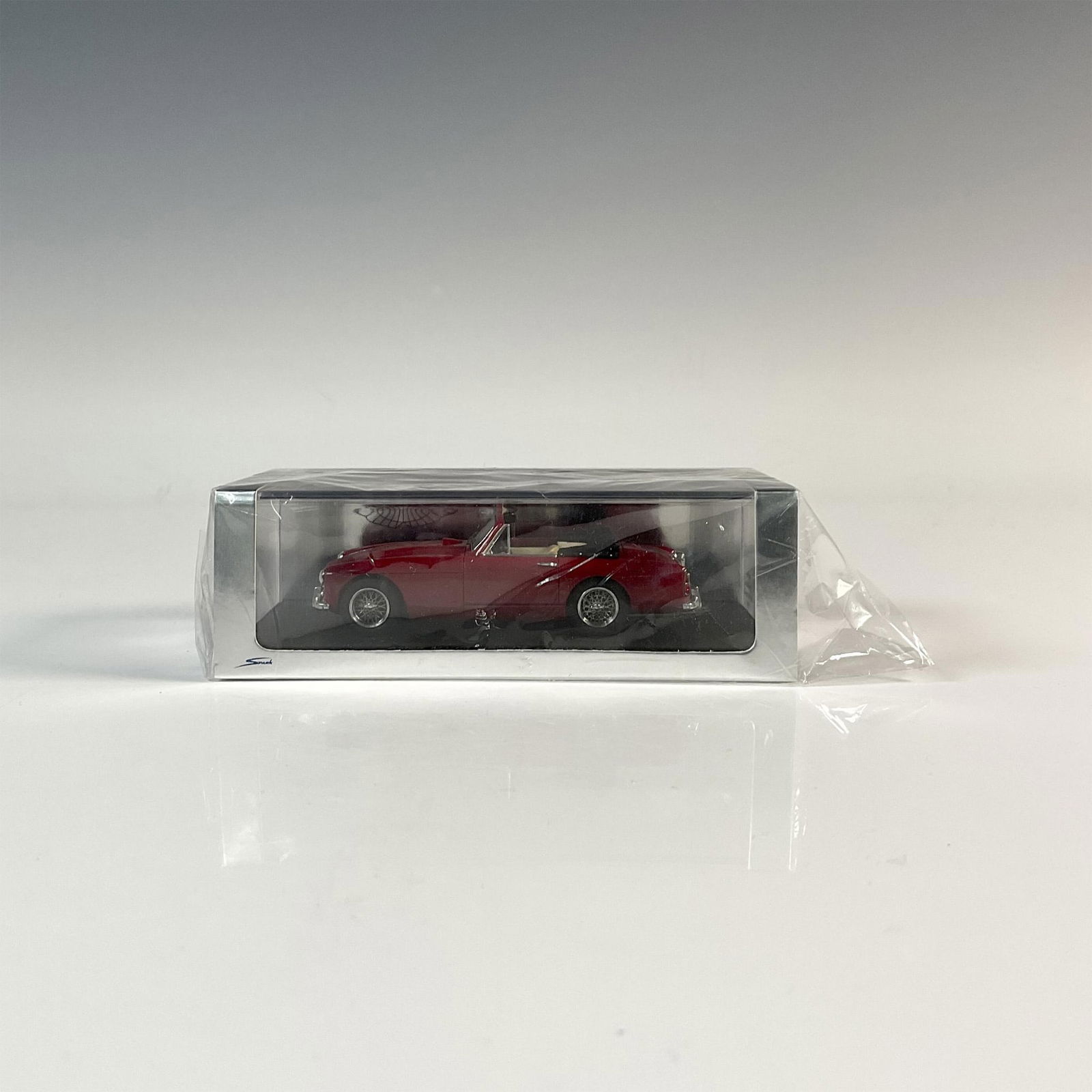 Spark Minimax Aston Martin DB2/4 Model Car, S0584 (1 of 6)