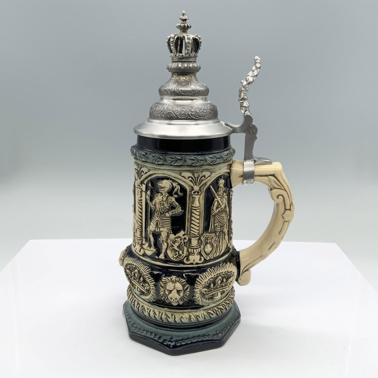 Thewalt German Stoneware Beer Stein, Emperor Charles V (1 of 5)