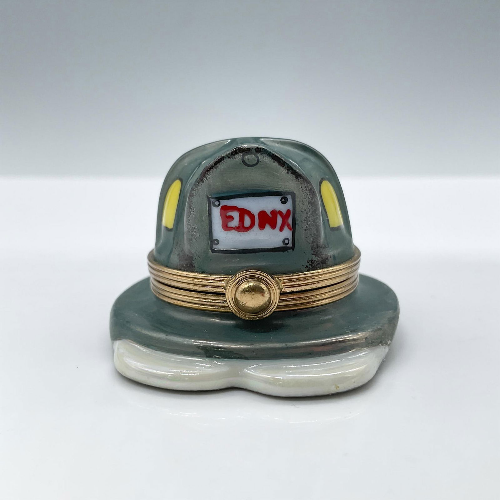 Limoges Porcelain Treasure Box, NYC Firefighter Helmet (1 of 4)