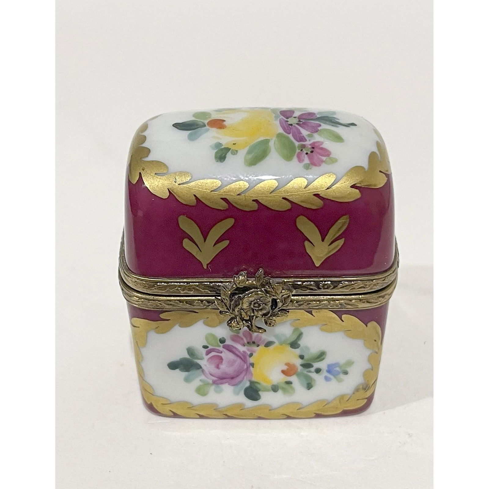 Limited Ed Limoges Keepsake with Perfume Bottles Numbered (1 of 6)
