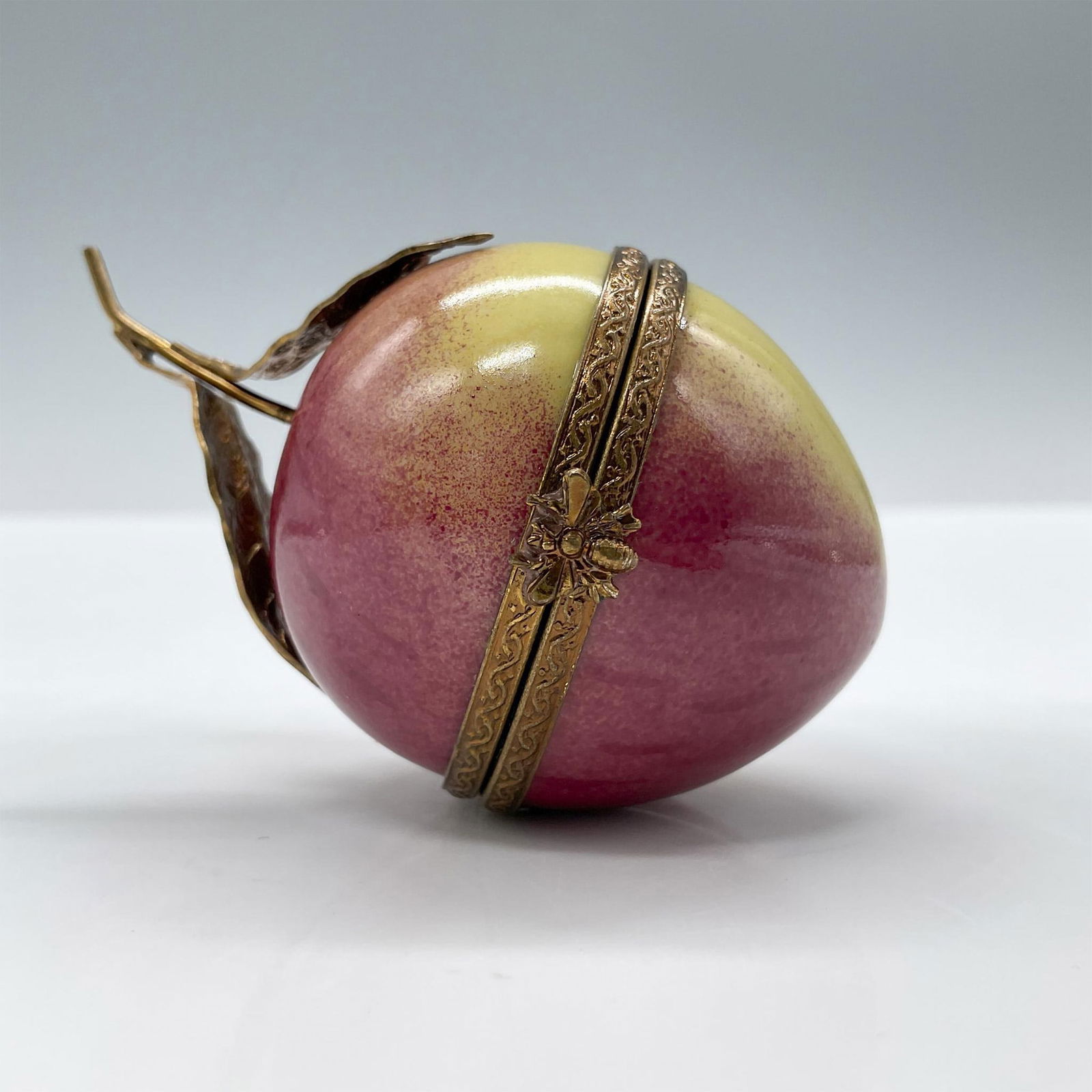 Limoges Porcelain Treasure Box, Peach (1 of 4)