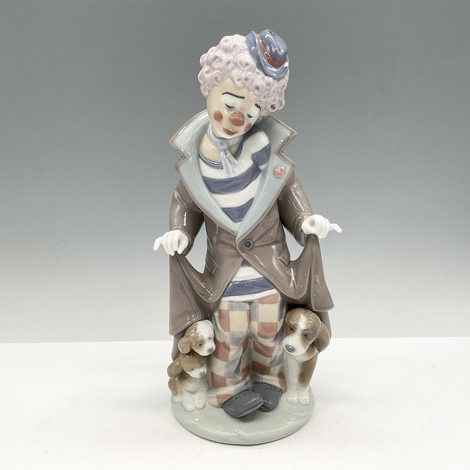 Surprise 1005901 - Lladro Porcelain Figurine (1 of 4)