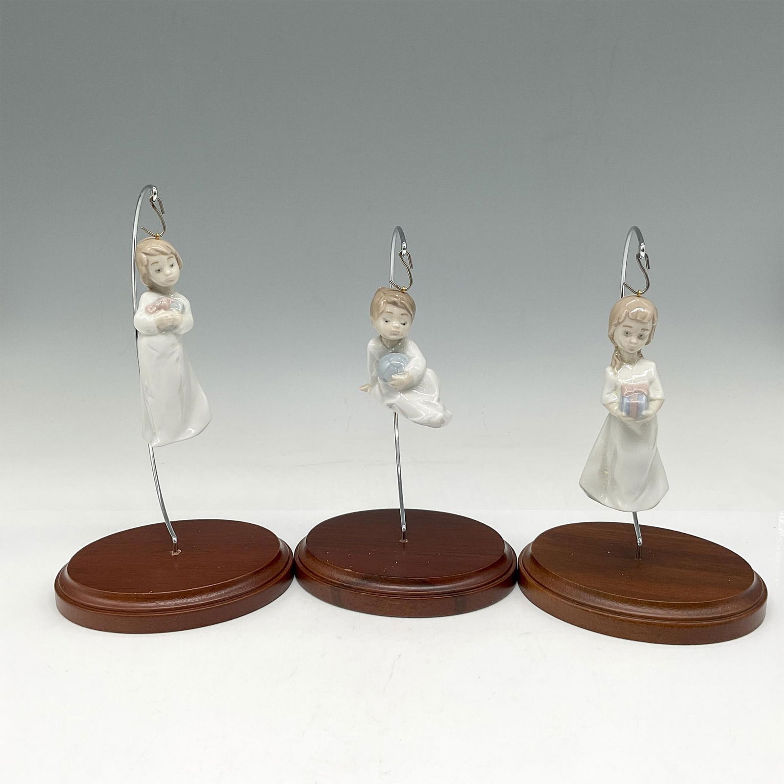 Morning Mini Ornament Set 1005940 + Bases - Lladro Christmas (1 of 4)