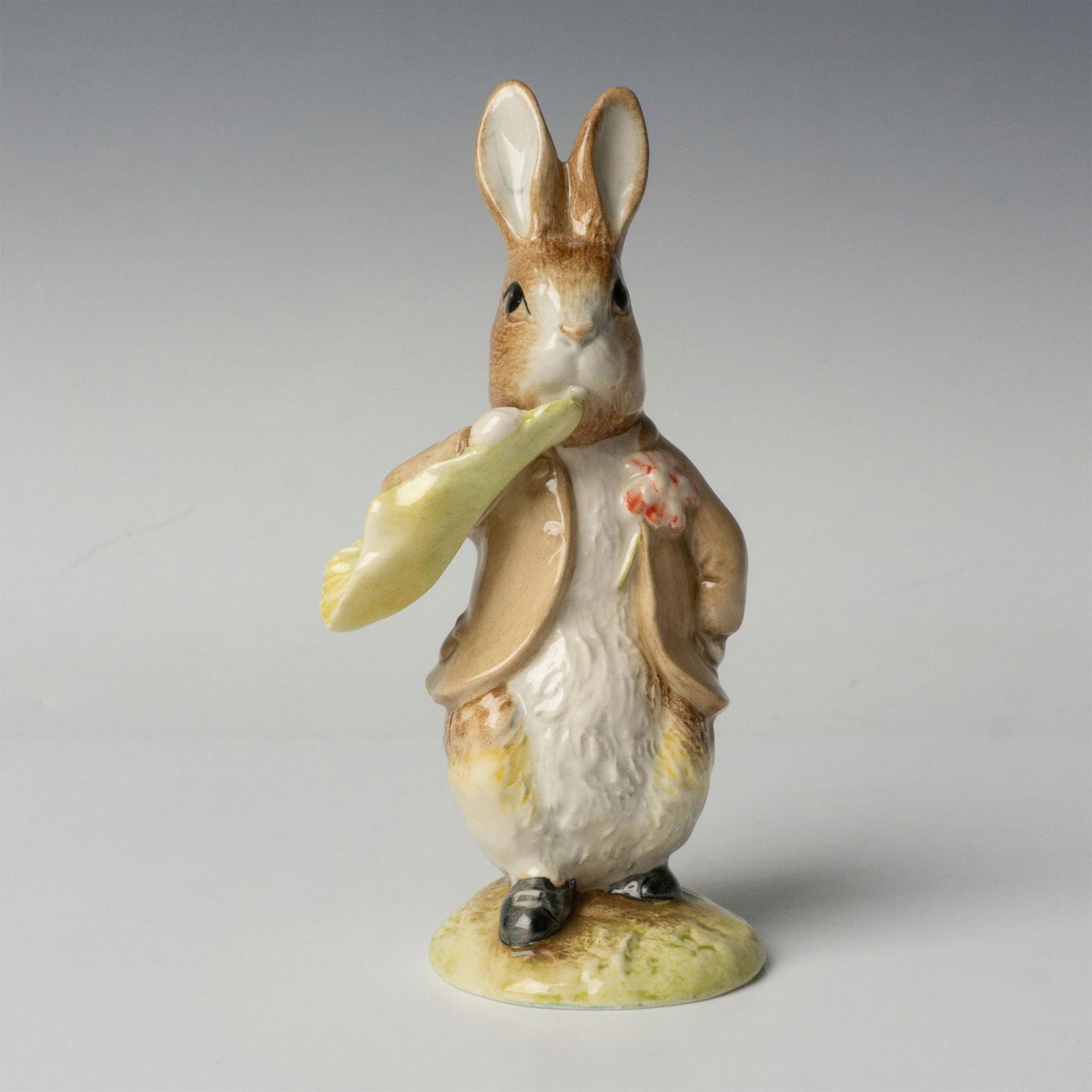 Royal Albert Beatrix Potter Bunny Porcelain Figurine (1 of 5)