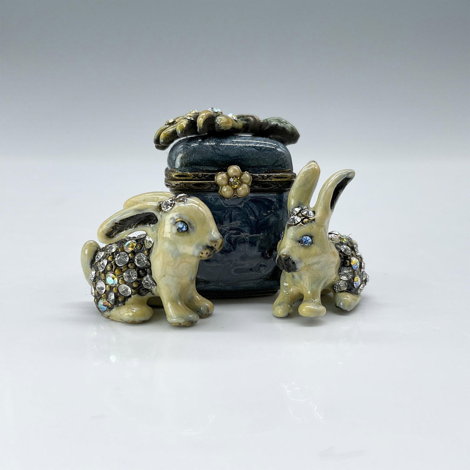 Jay Strongwater Rabbits and Carrots Bejeweled Ring Box (1 of 5)