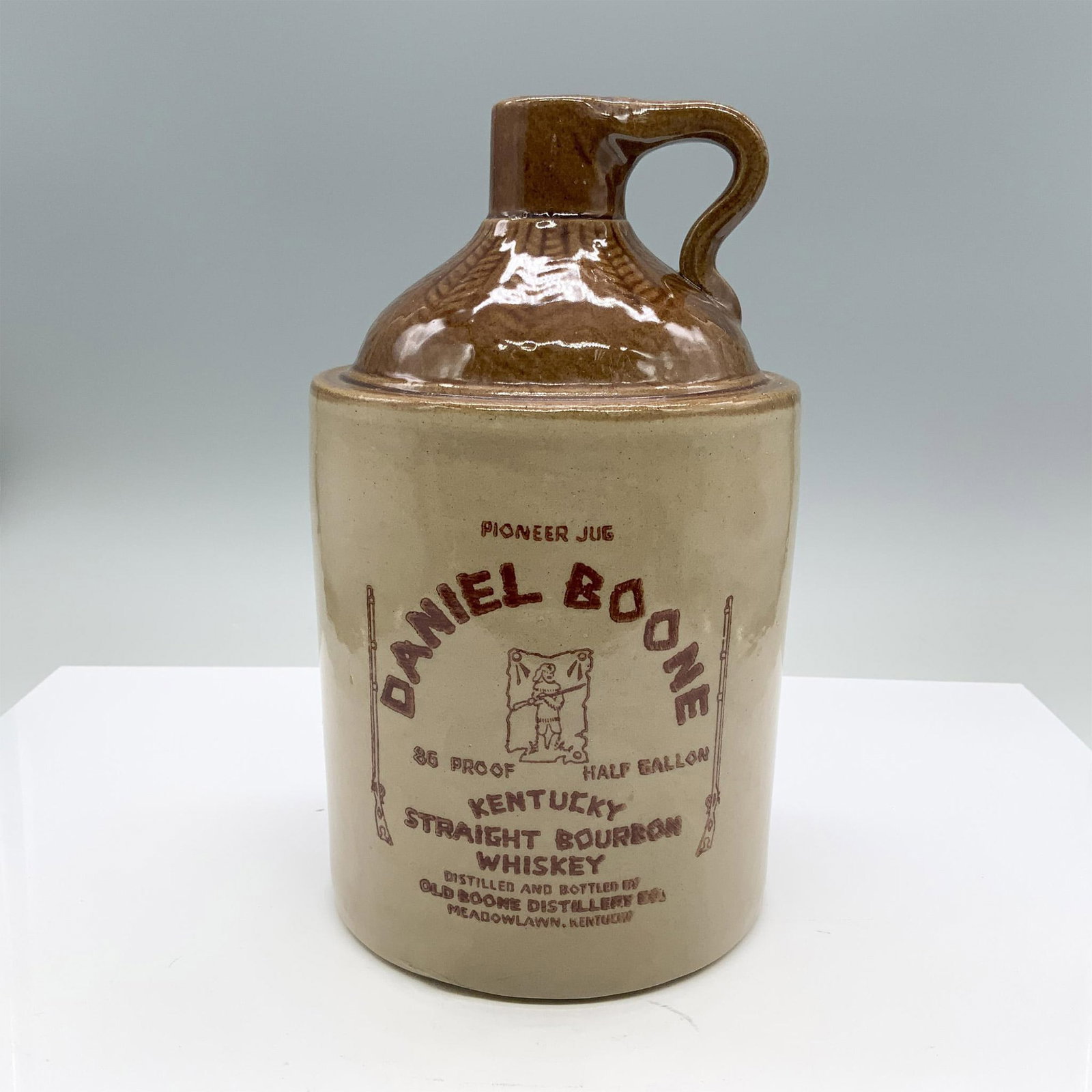 Old Boone Distillery Stoneware Daniel Boone Pioneer Jug (1 of 5)