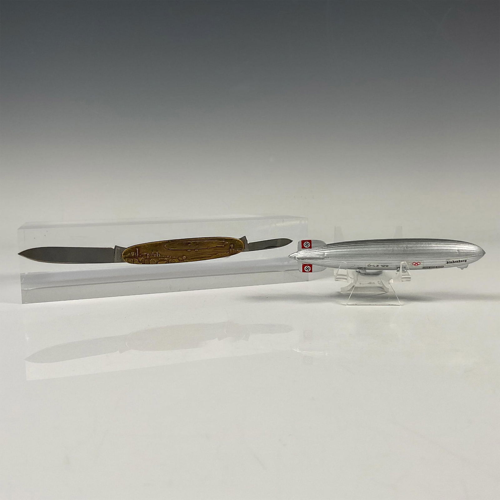 Original German Zeppelin Folding Pocket Knife and Toy Airship (1 of 7)