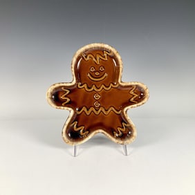 Hull Art Pottery Gingerbread Man Tray
