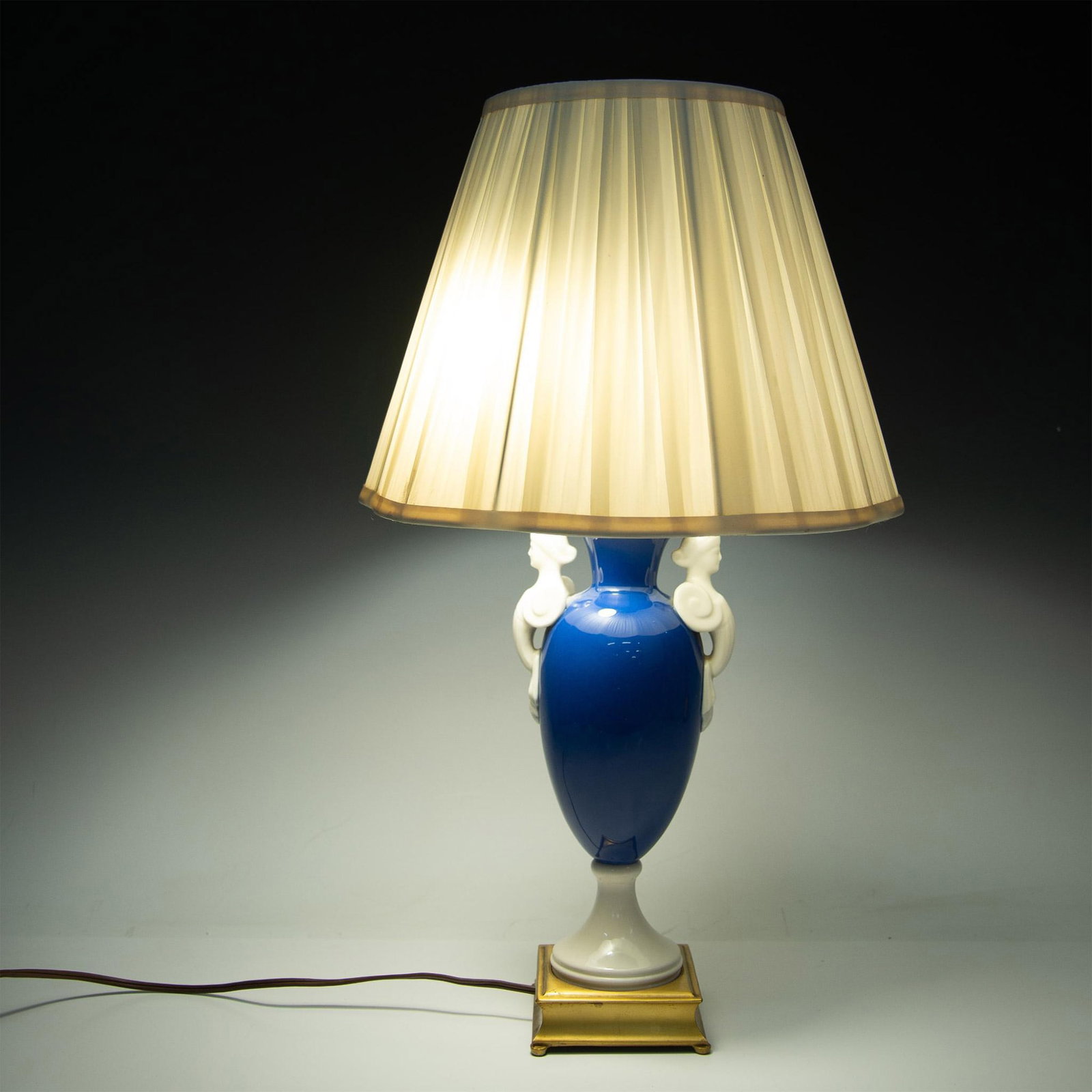 Vintage Lenox Dav Art Porcelain and Brass Lamp (1 of 4)