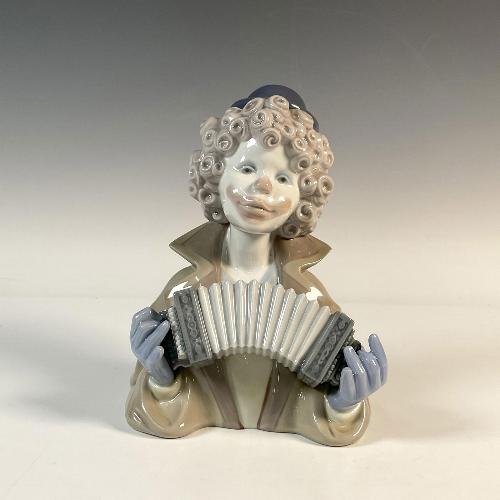 Fine Melody 1005585 - Lladro Porcelain Bust (1 of 5)