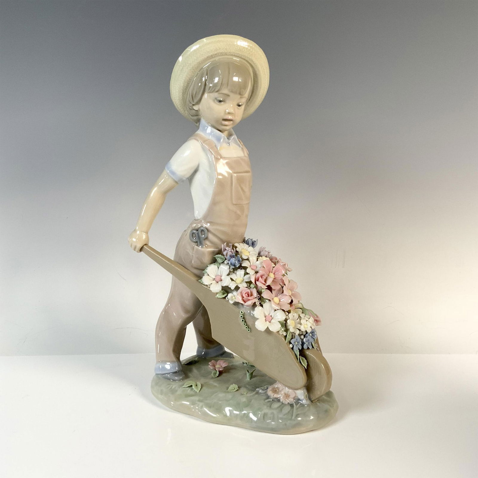 Little Gardener 01004726 - Lladro Porcelain Figurine (1 of 3)