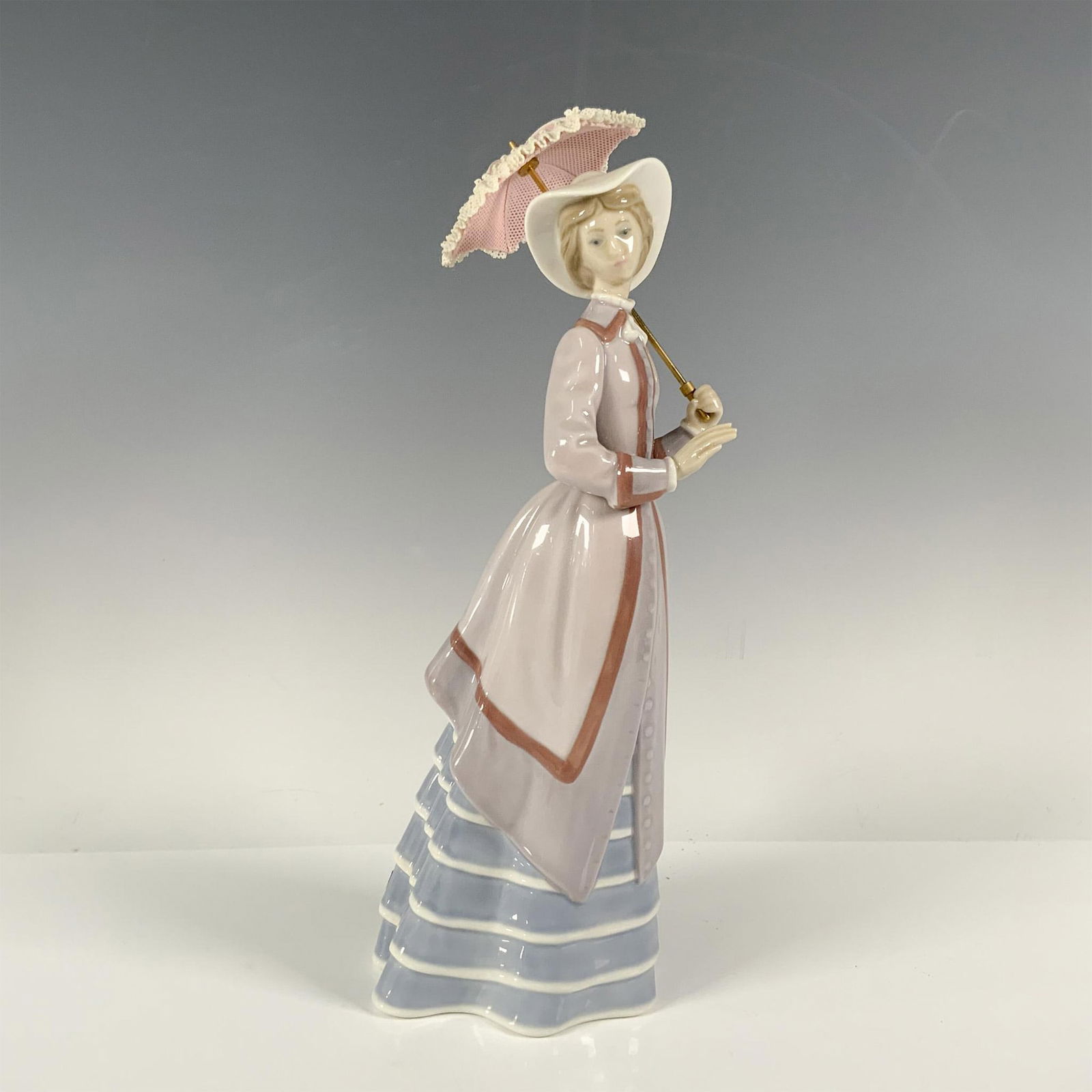 Parisian Lady 1005321 - Lladro Porcelain Figurine (1 of 3)