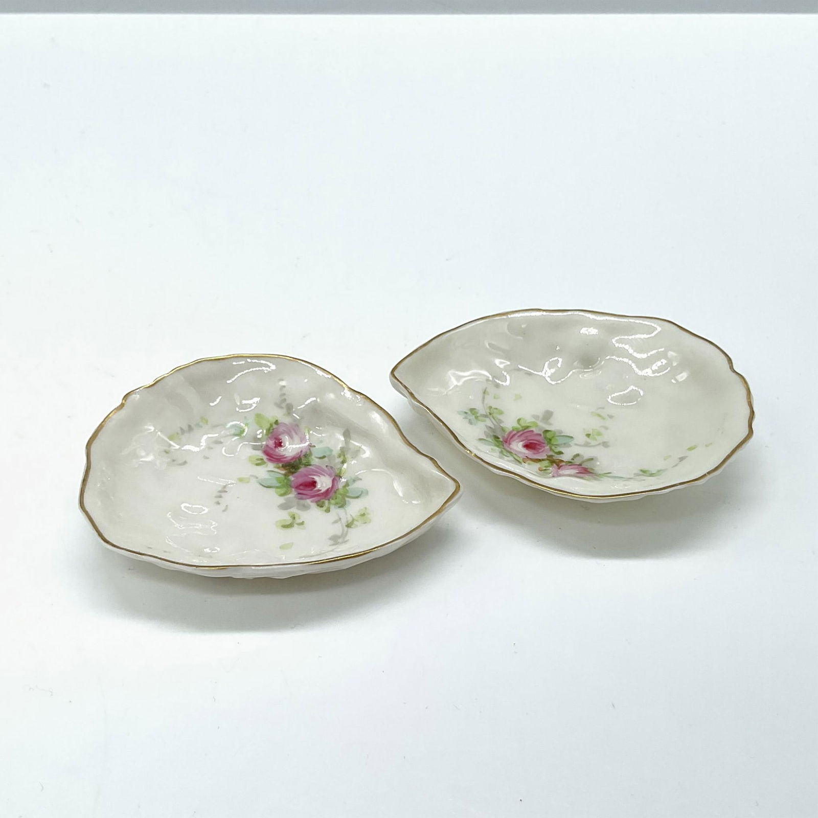 2pc American Belleek Porcelain Seashell Oyster Shooters, Roses (1 of 3)