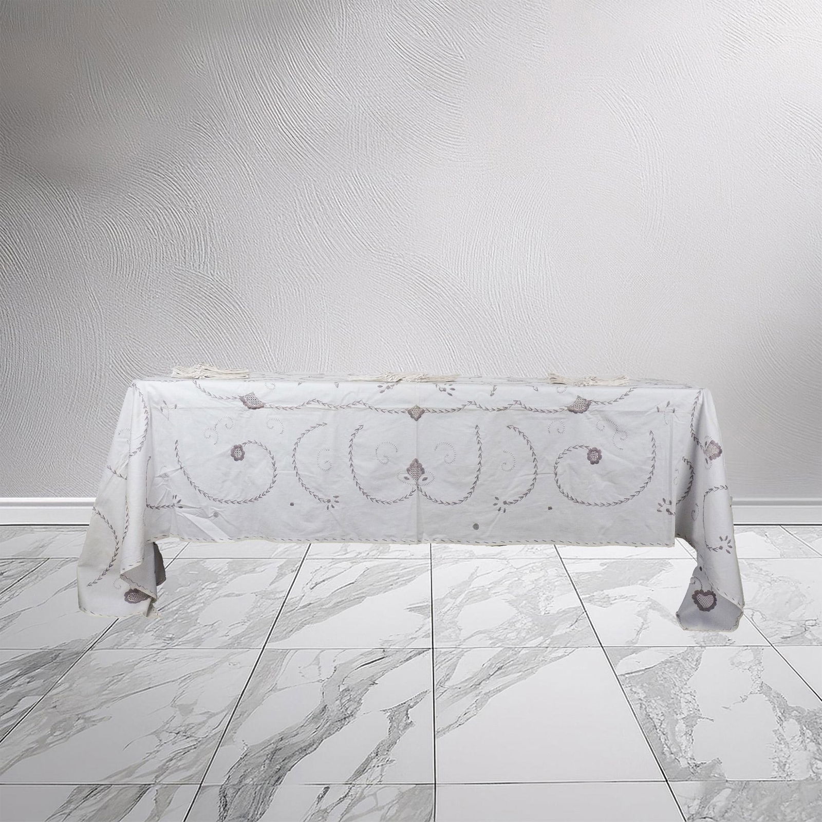 19pc Vintage Embroidered Linen Tablecloth and Napkins (1 of 8)