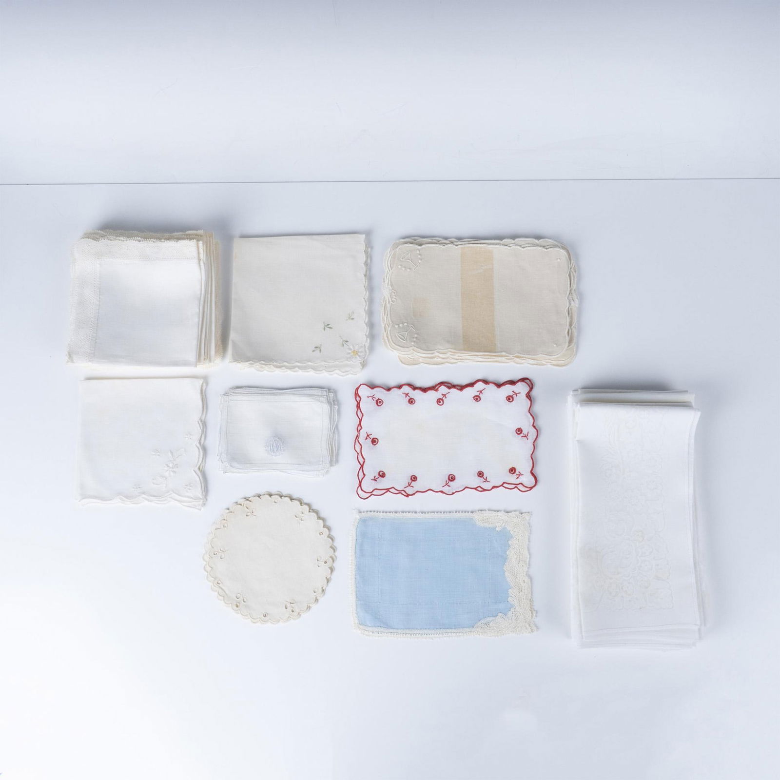 72pc Vintage Mixed Lot of Linen Napkins (1 of 9)