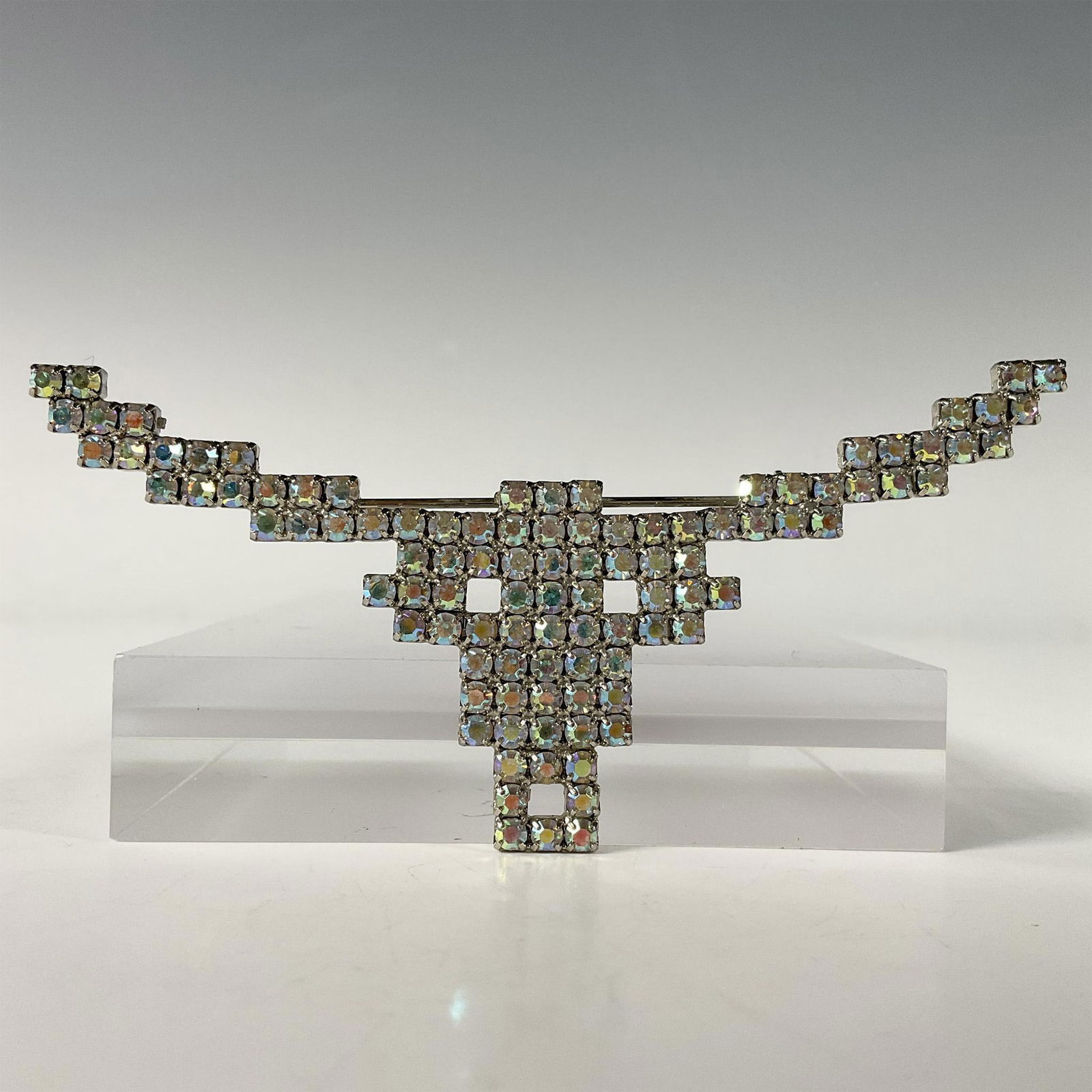 Dorothy Bauer Crystal Silverplated Brooch Pin, Bull (1 of 4)