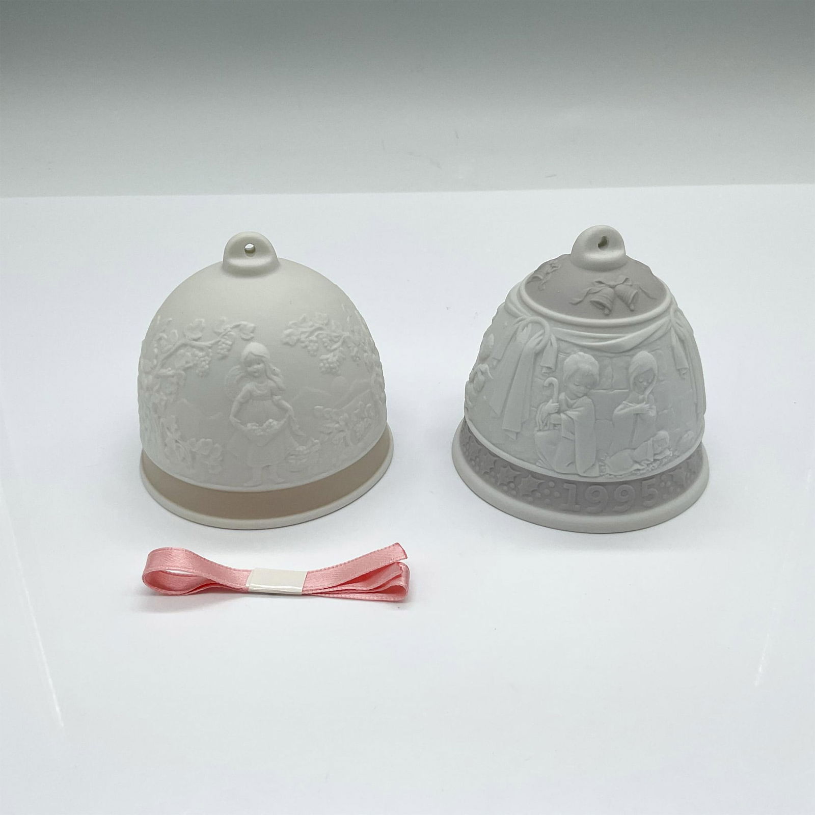 2pc Lladro Porcelain Bell Ornament, Fall and 1995 (1 of 3)