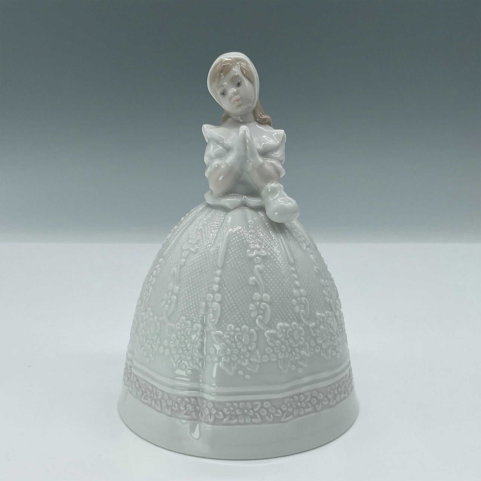 Communion 1006176 - Lladro Porcelain Figurine (1 of 3)