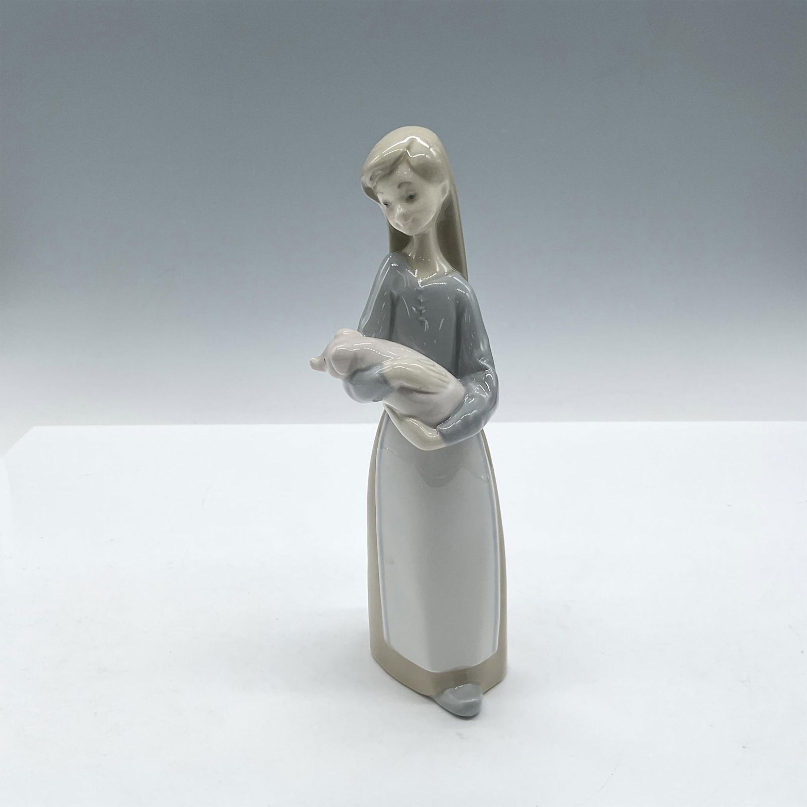 Girl with Pig 1001011 - Lladro Porcelain Figurine (1 of 3)