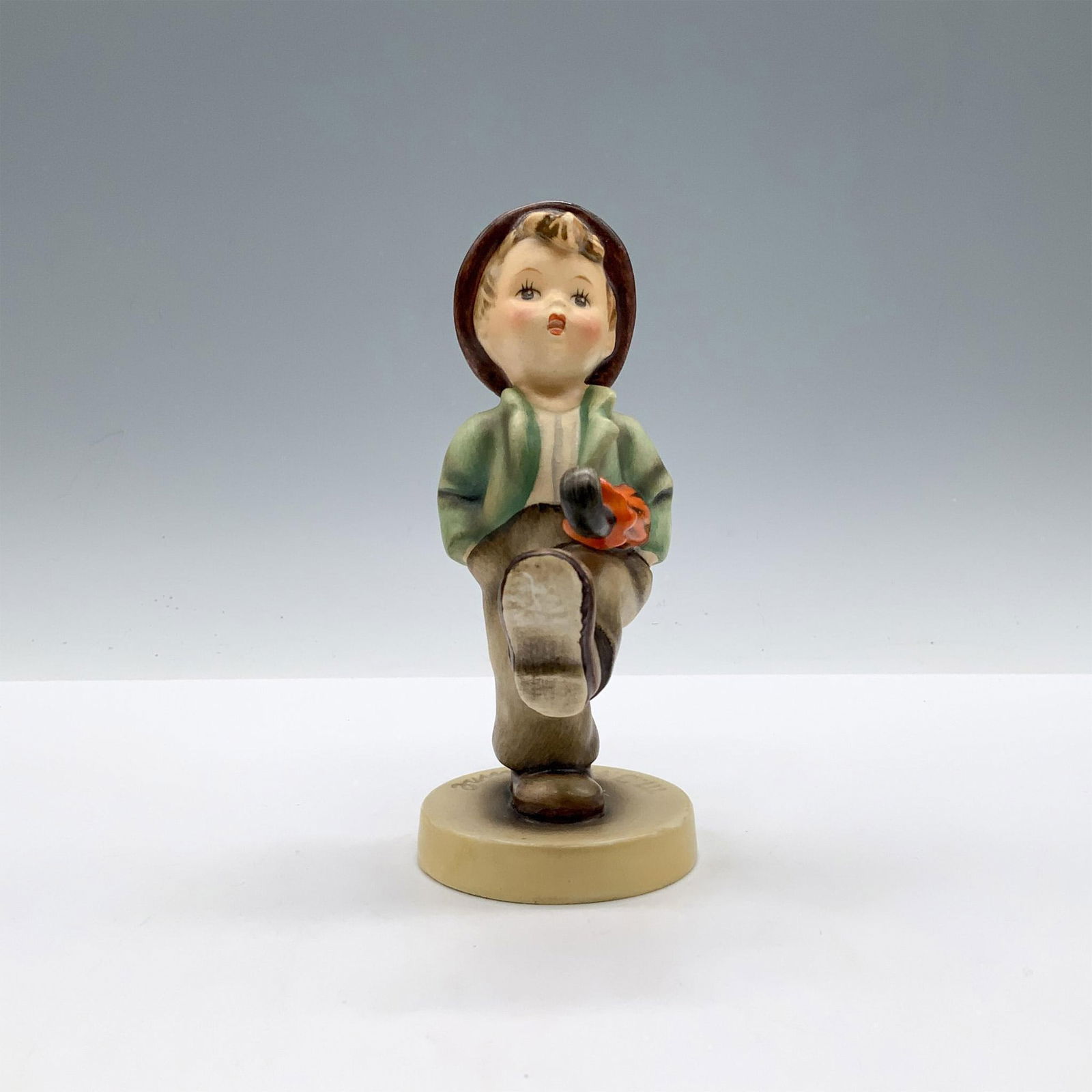 Goebel Hummel Porcelain Figurine, Happy Traveler HUM109/0 (1 of 3)
