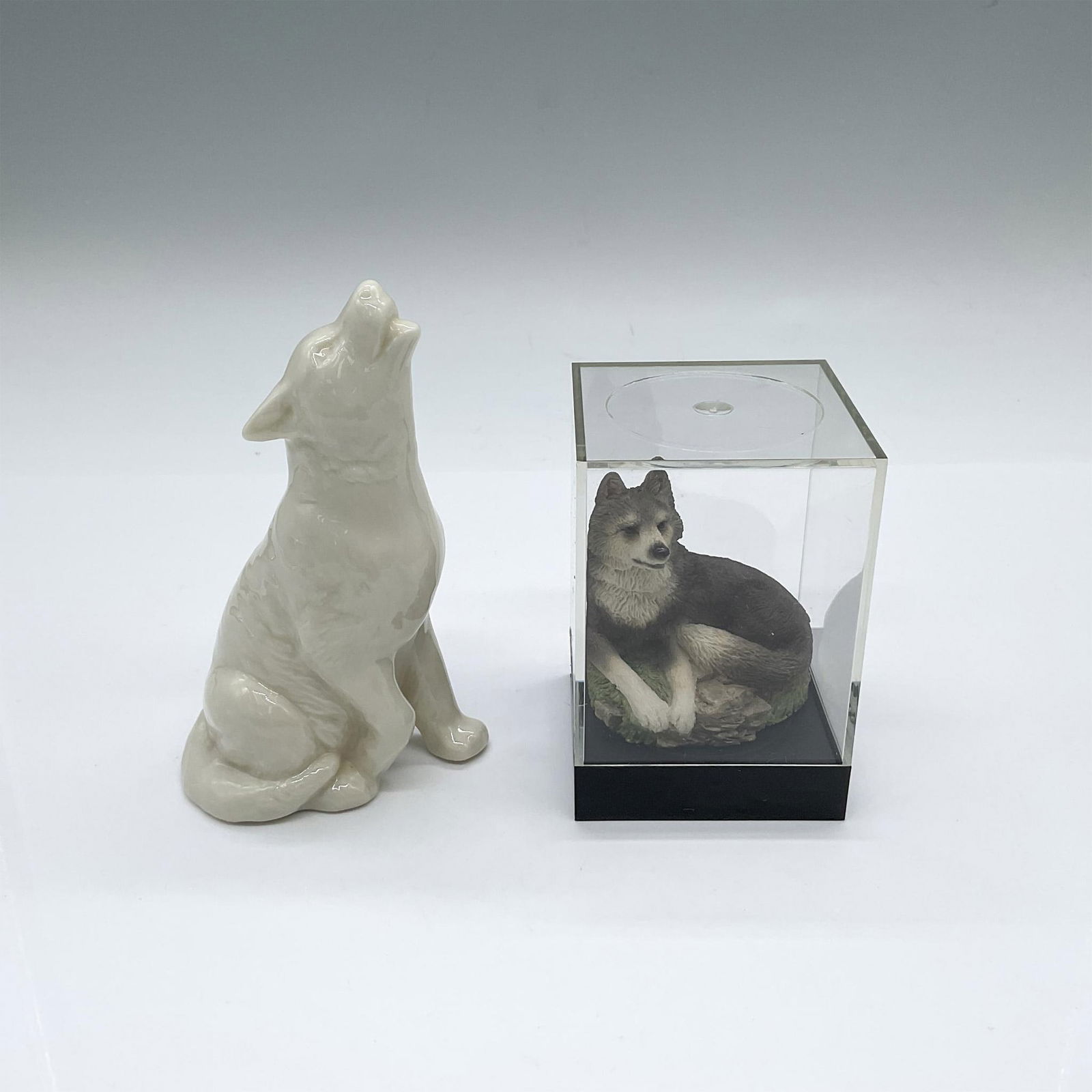 2pc Vintage Porcelain and Resin Wolf Figurines (1 of 3)