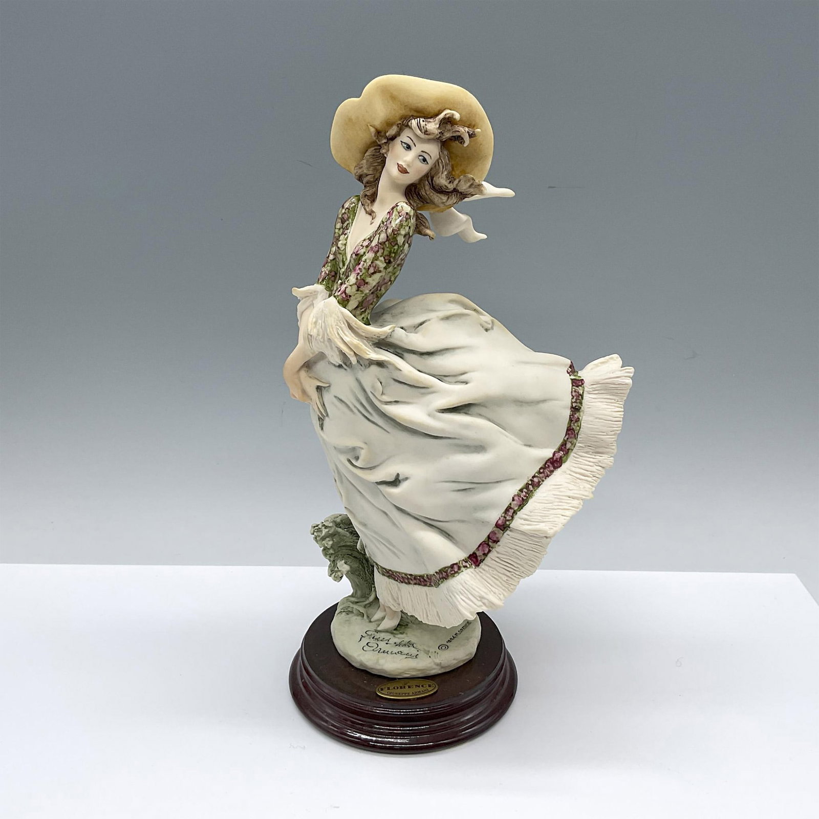 Florence Giuseppe Armani 1995 Figurine, Scarlett 698C (1 of 5)